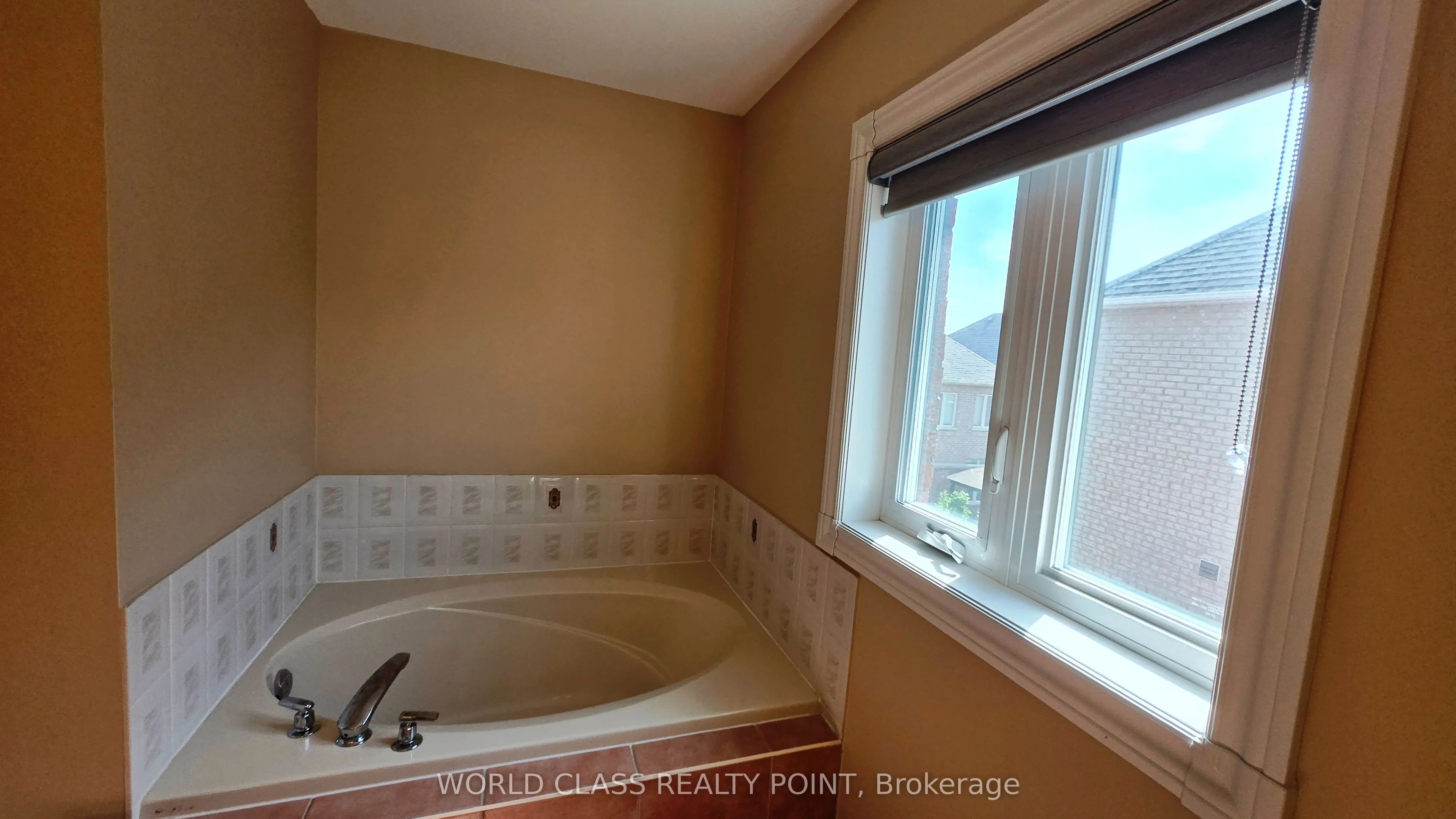 39 Tremblay Avenue