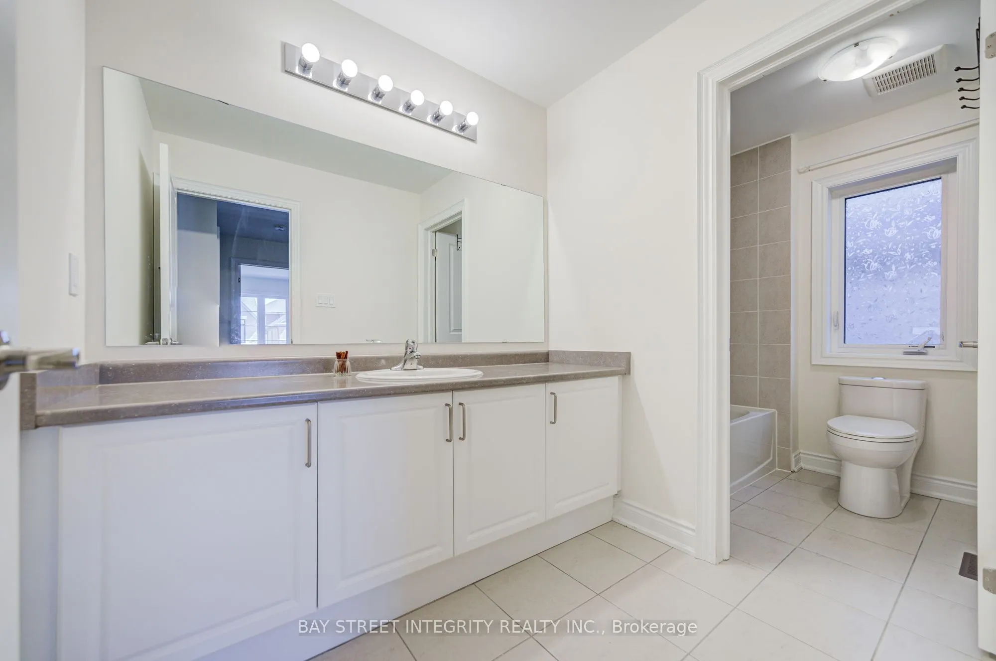 41 Kenneth Rogers Crescent