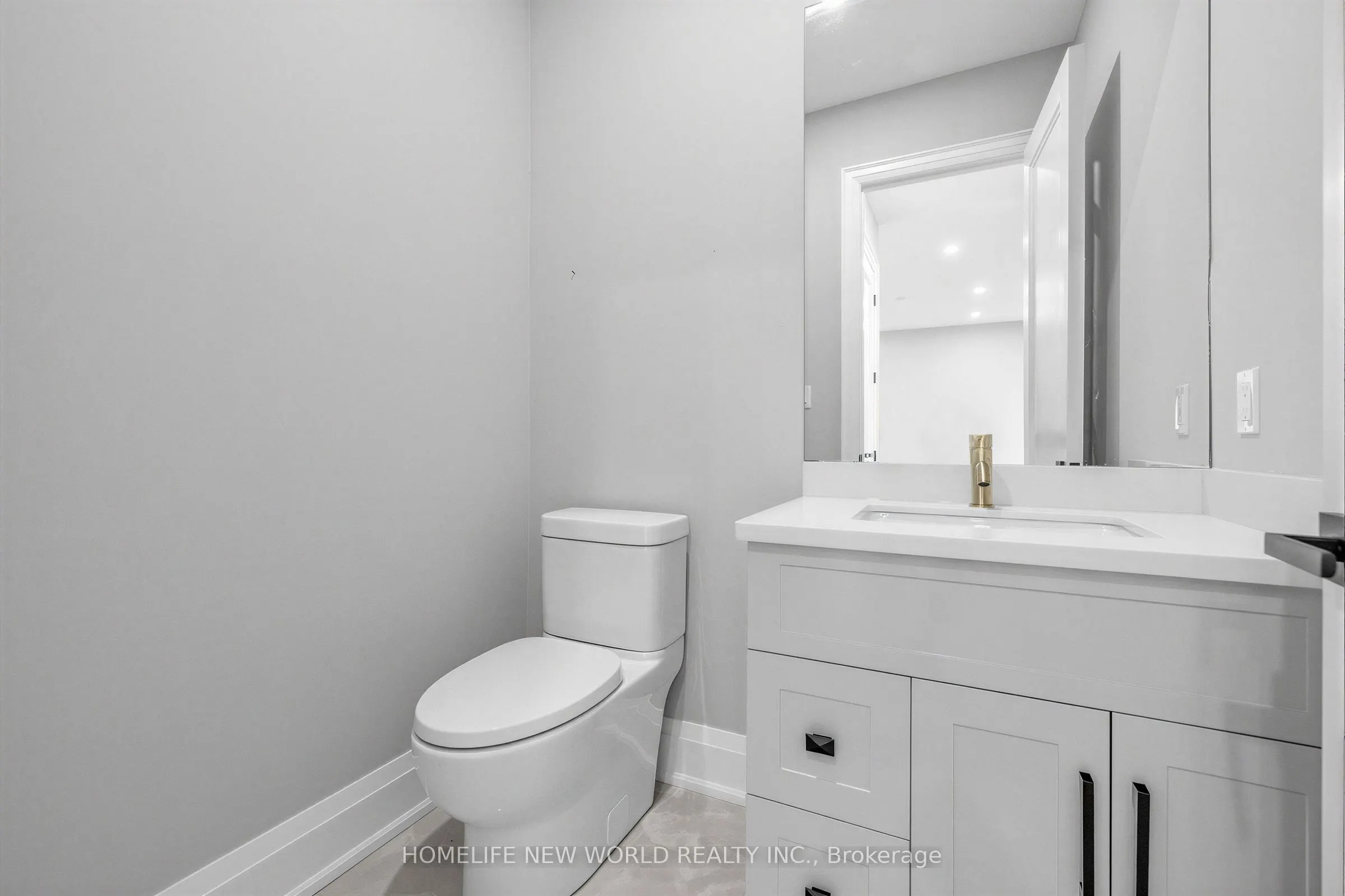 225 Sunnybrae Avenue