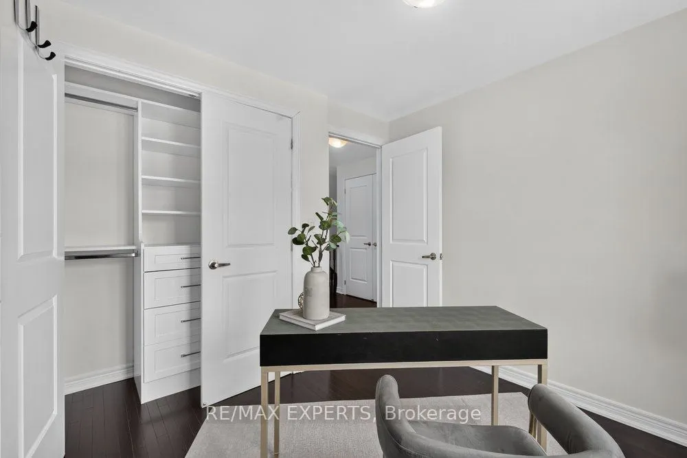 125 Kayla Crescent #19