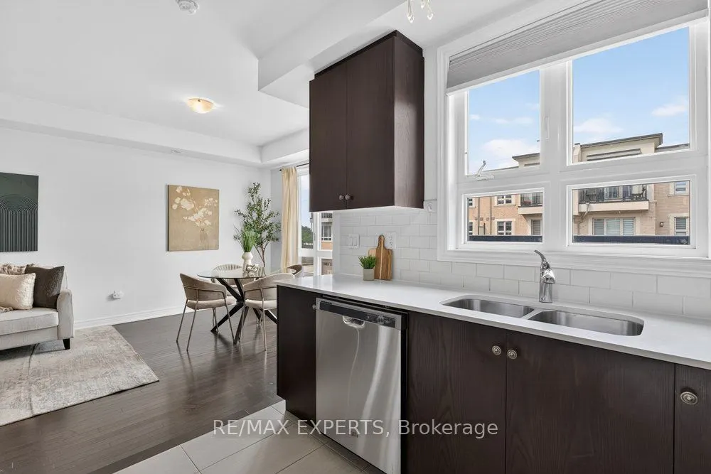 125 Kayla Crescent #19