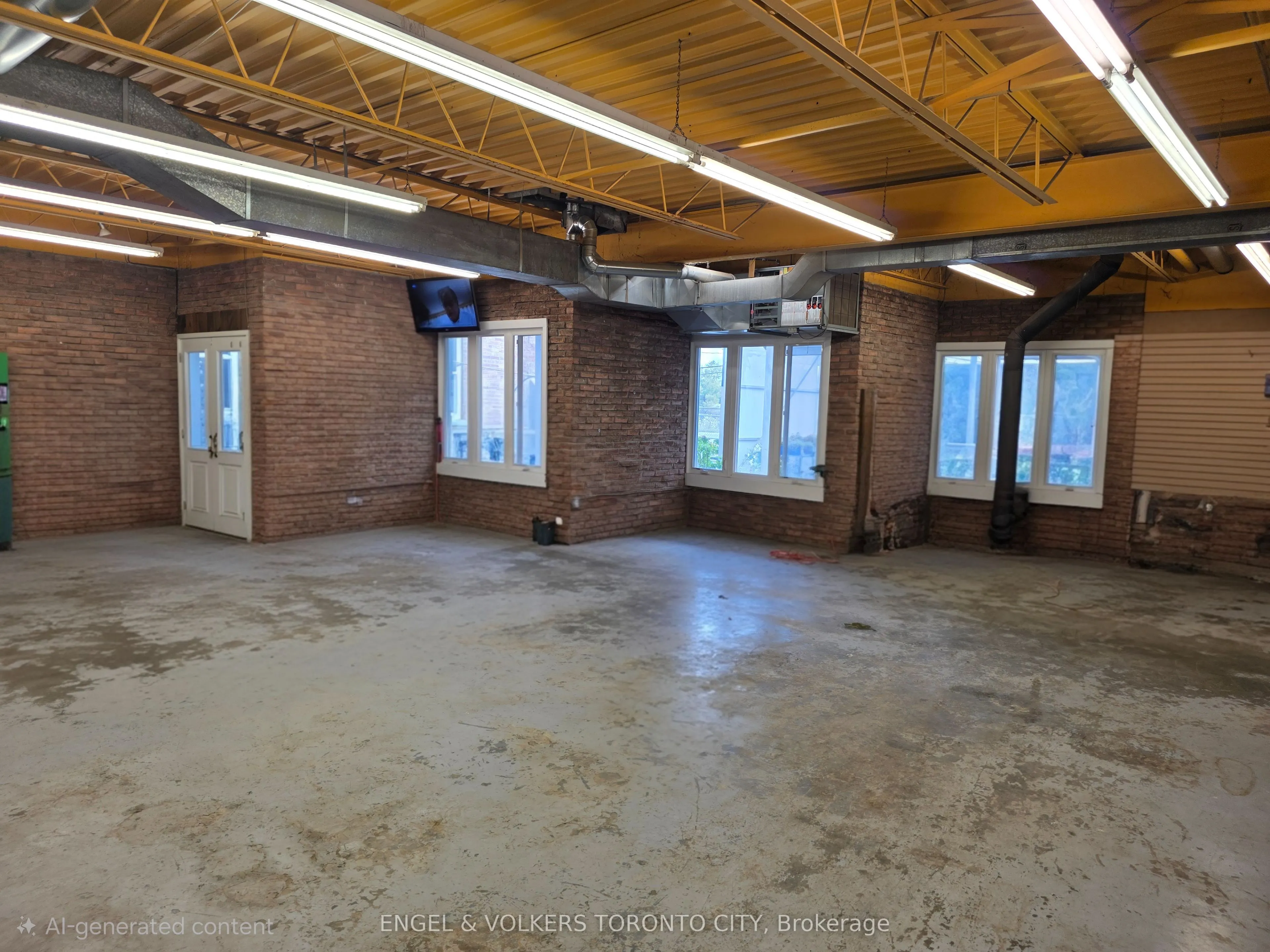 1344 Wellington Street W #2