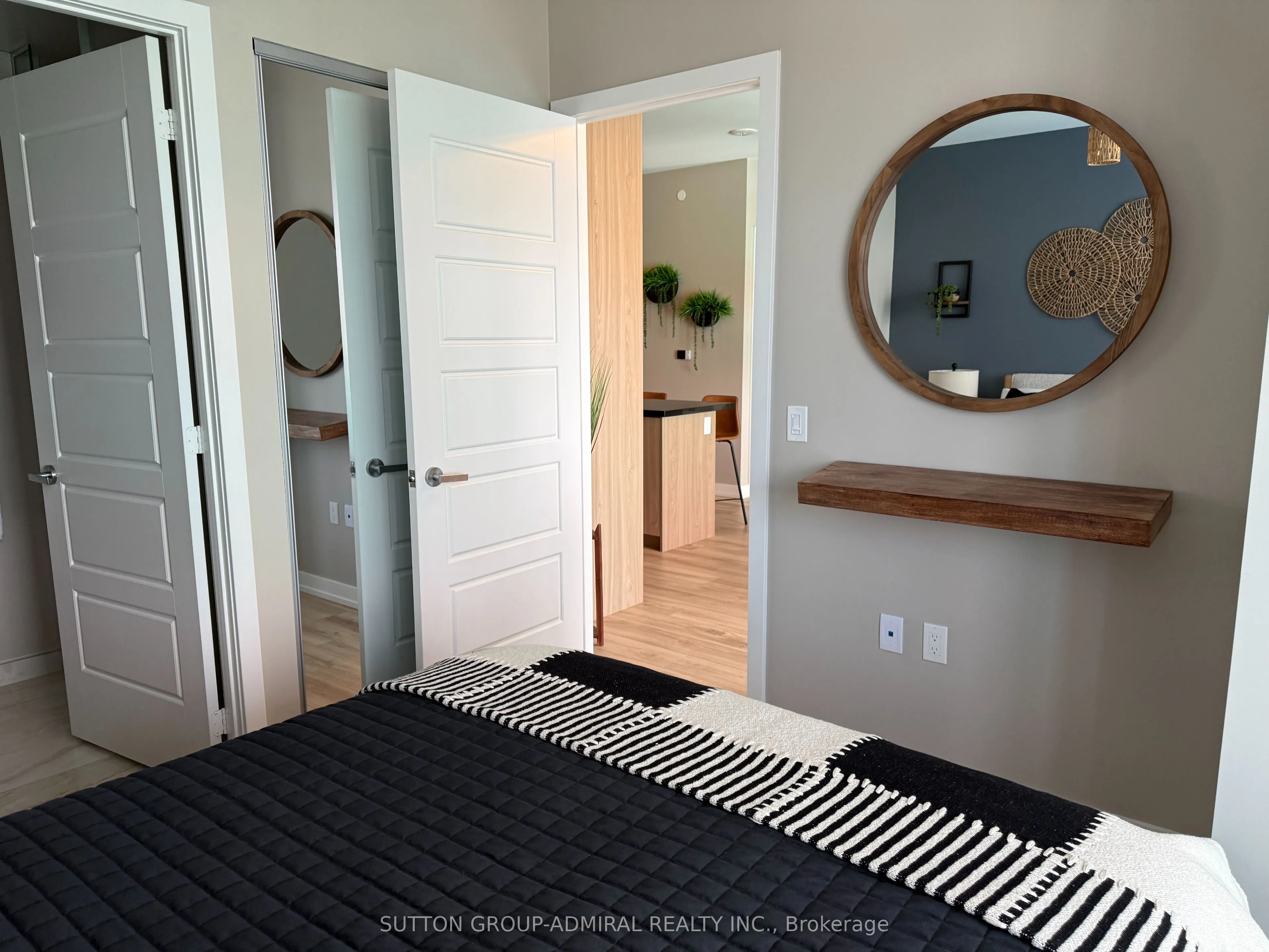333 Sunseeker Avenue #422