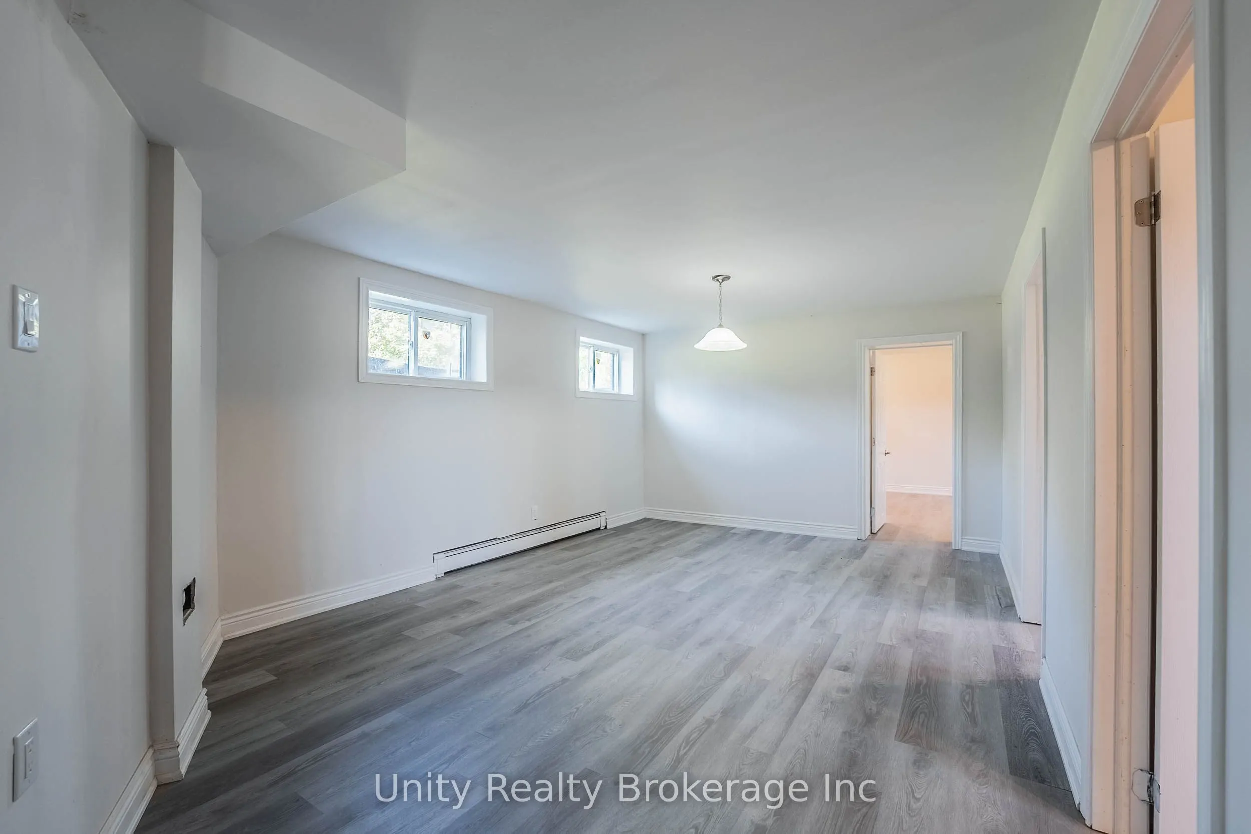 15295 11TH Concession