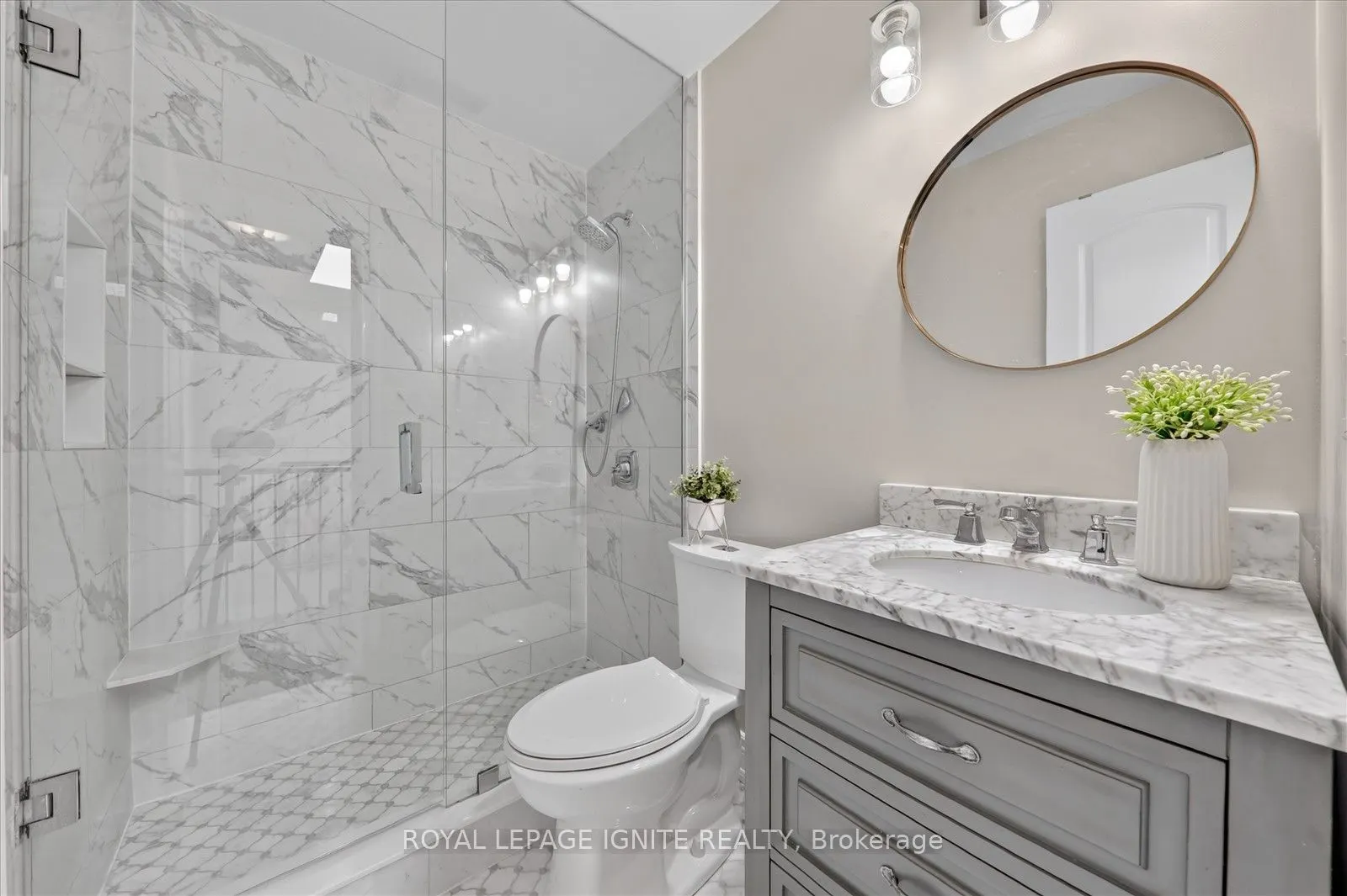 8032 Kipling Avenue #9