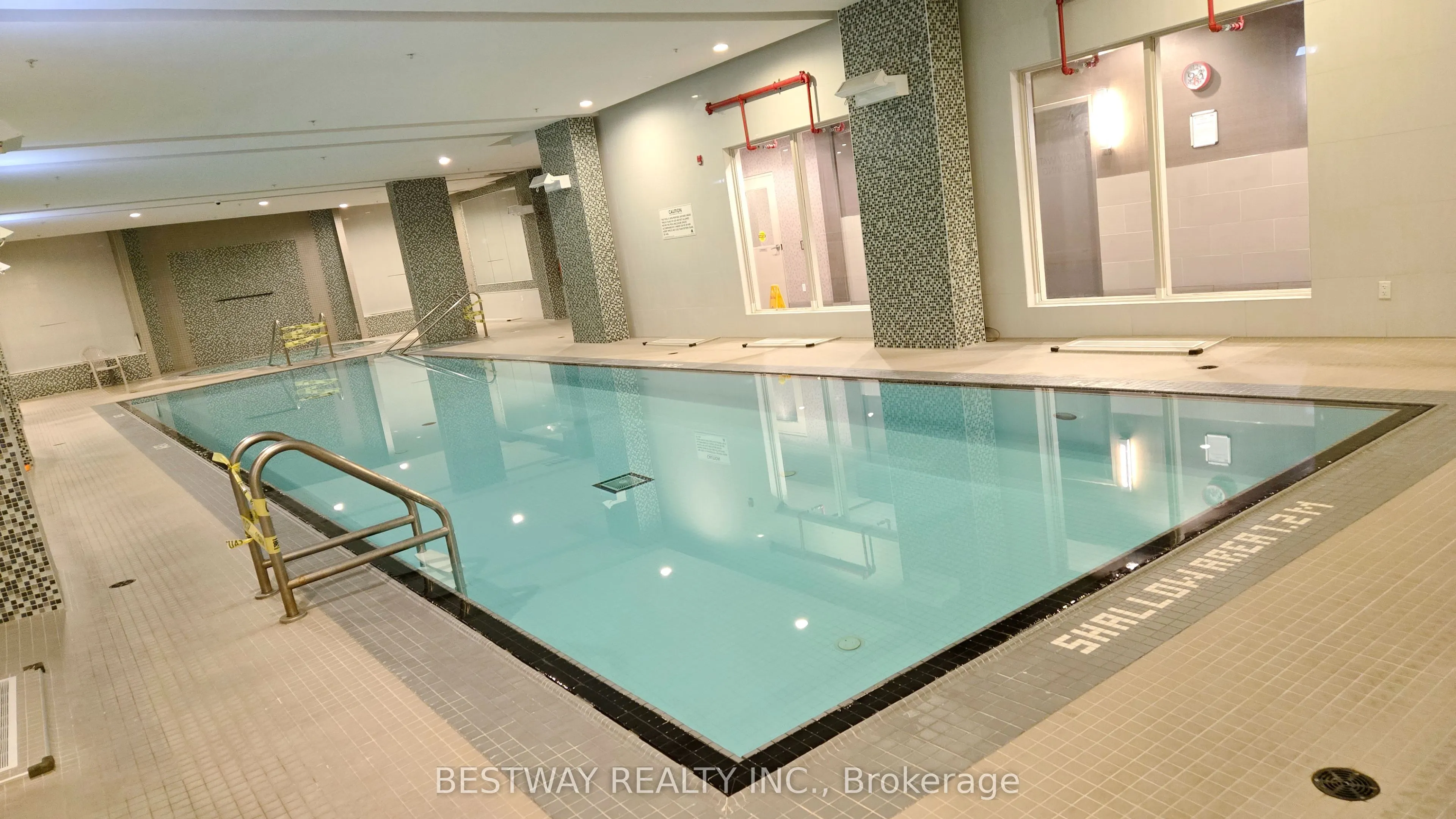 75 Norman Bethune Avenue #208