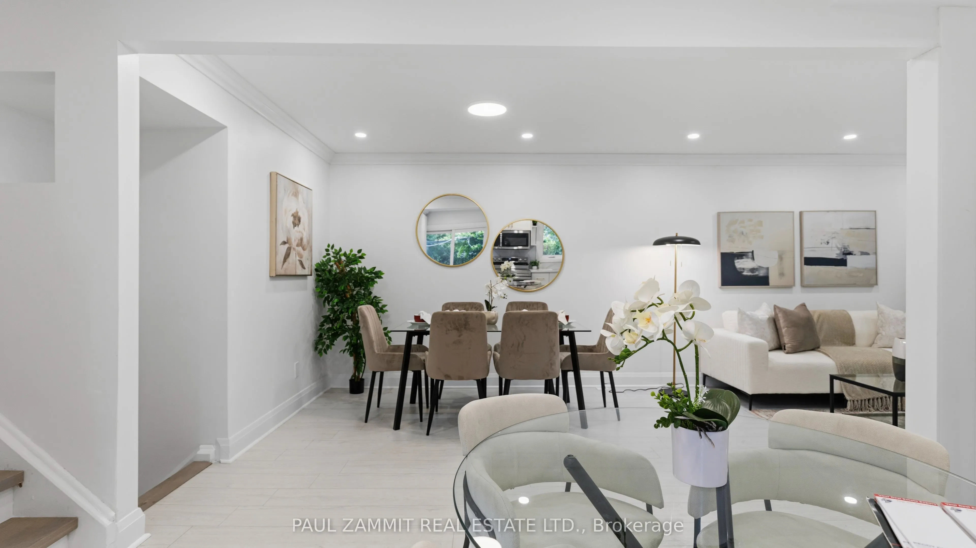 6 King Richard Court