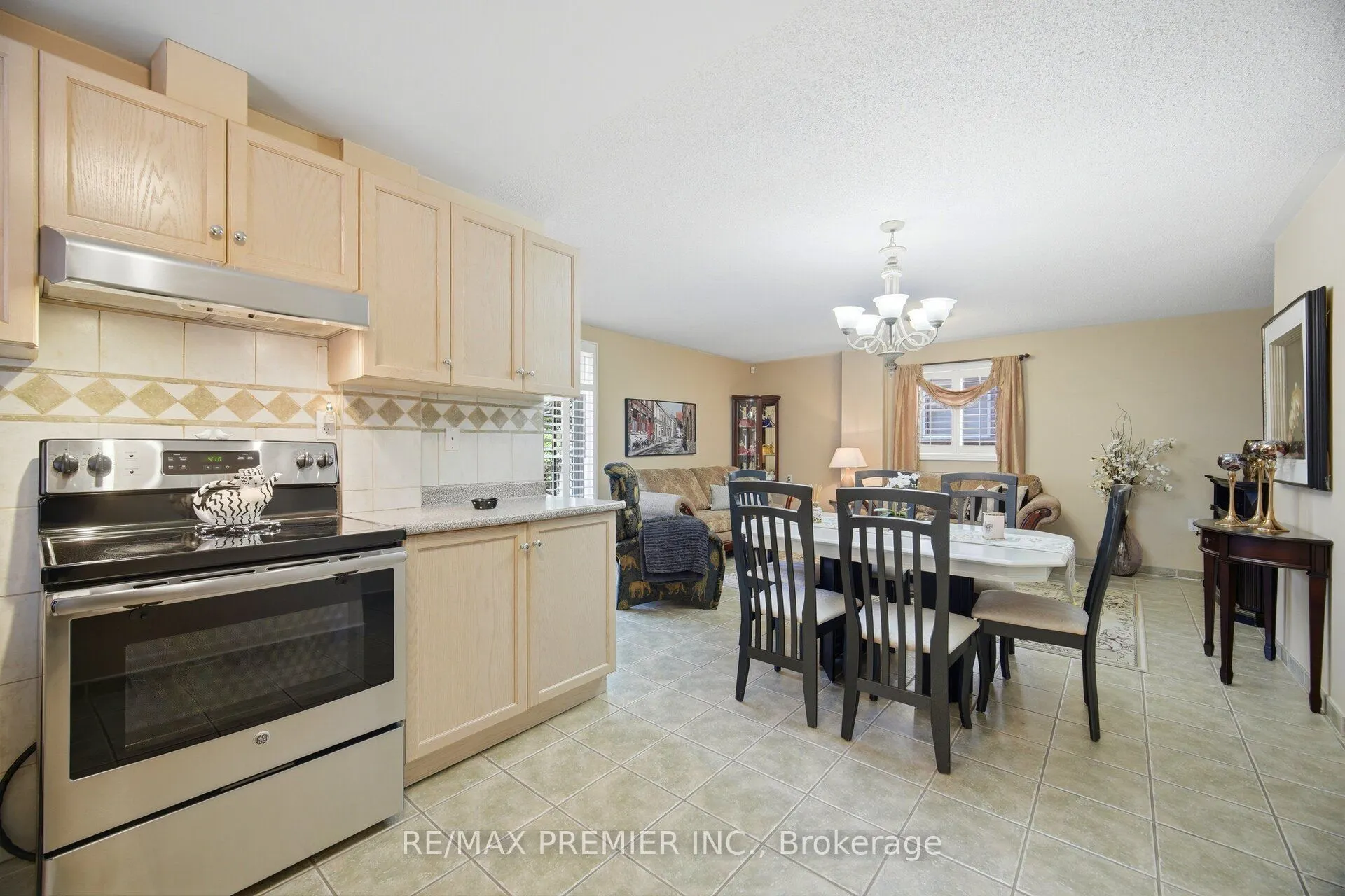 137 Blackthorn Drive