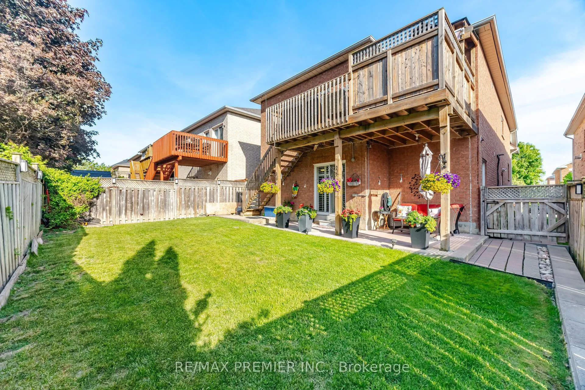 137 Blackthorn Drive