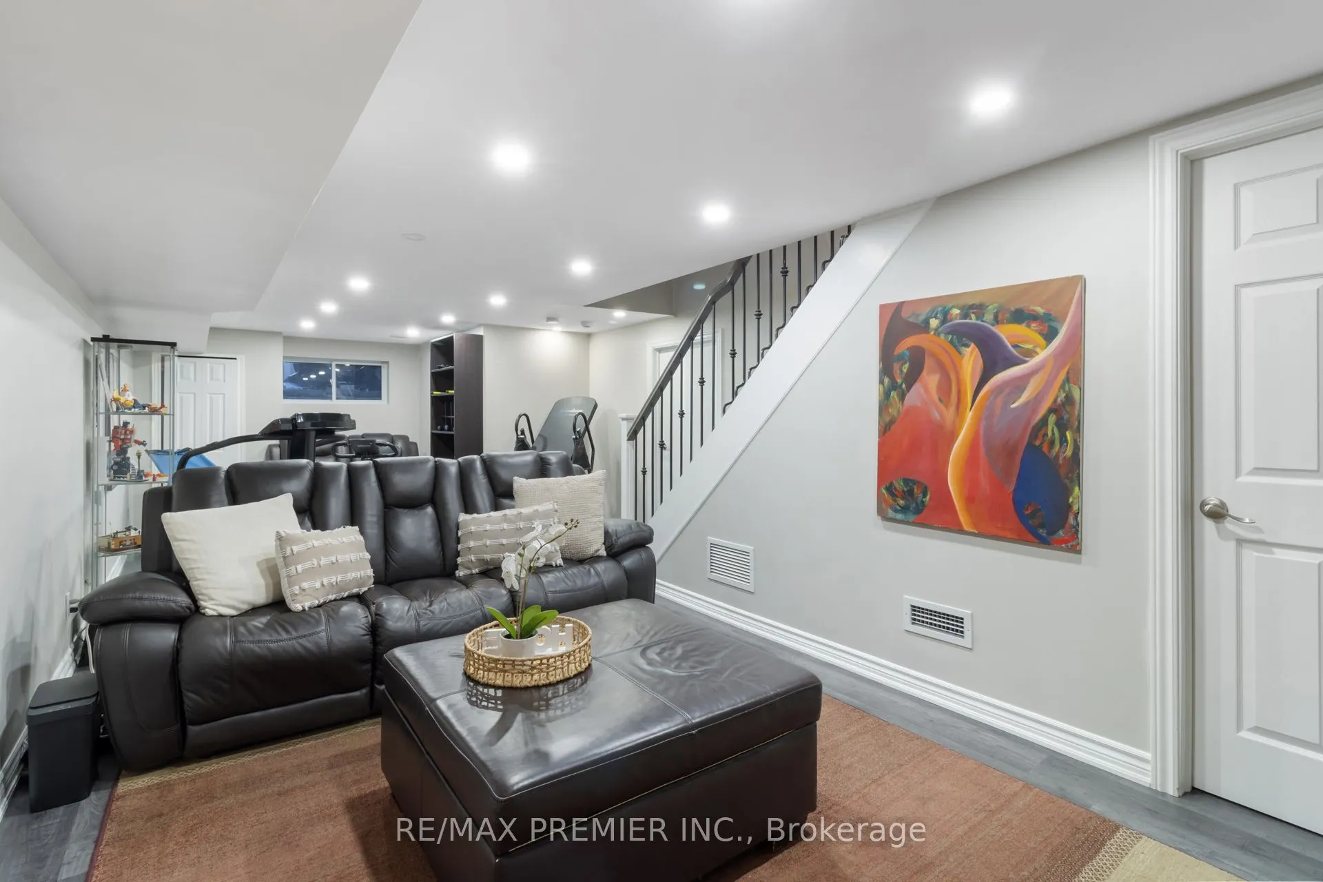 60 Nobleview Drive