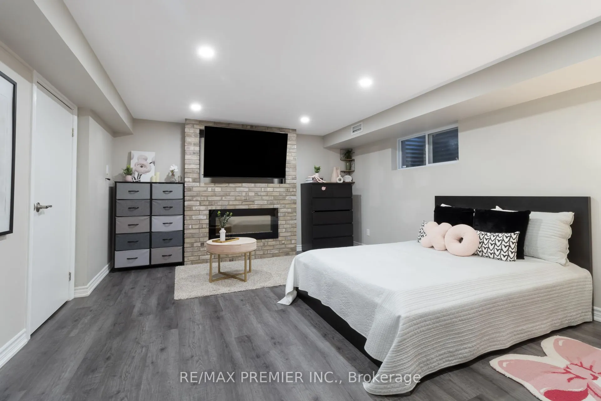 60 Nobleview Drive