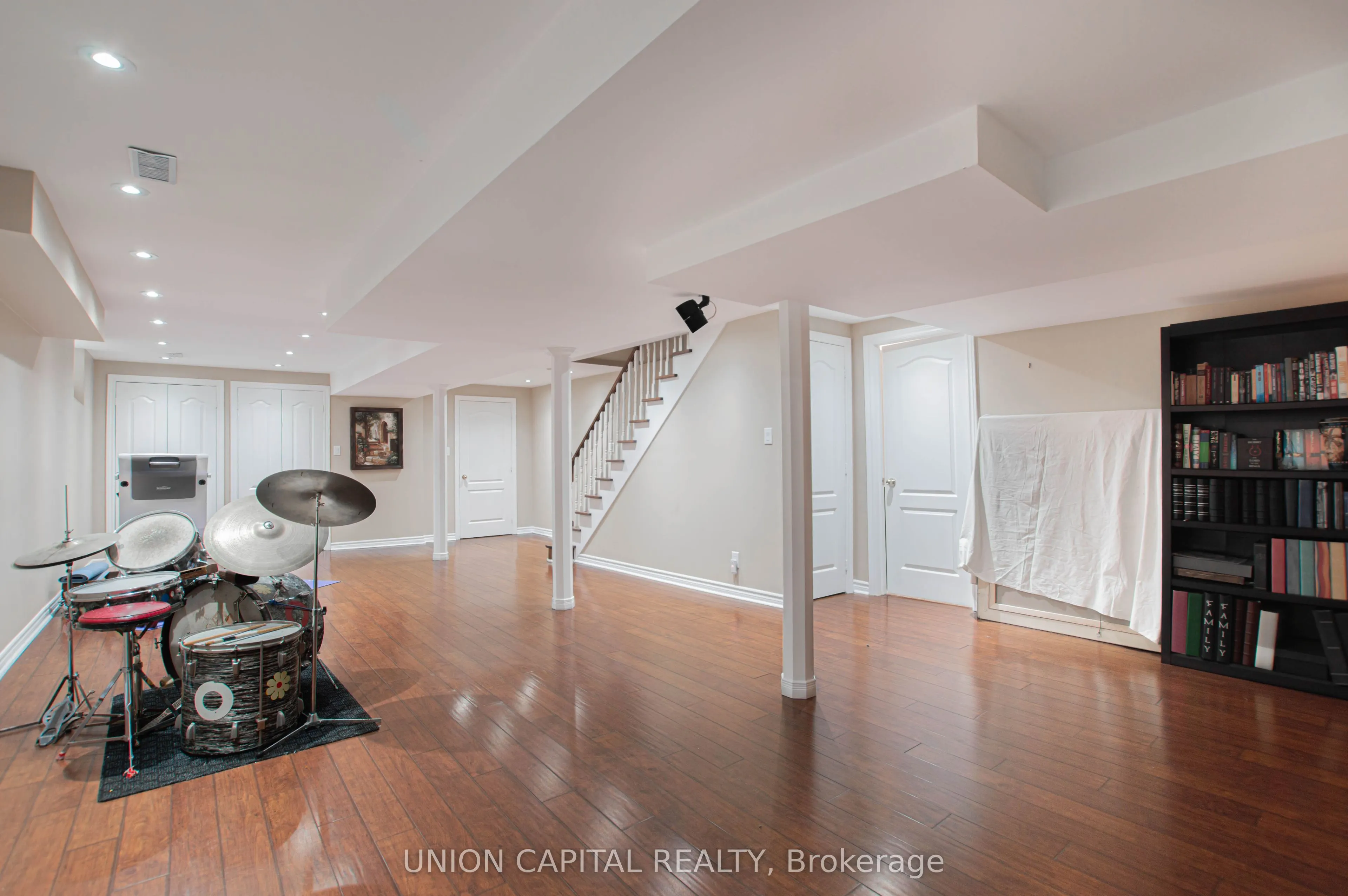28 Sail Crescent