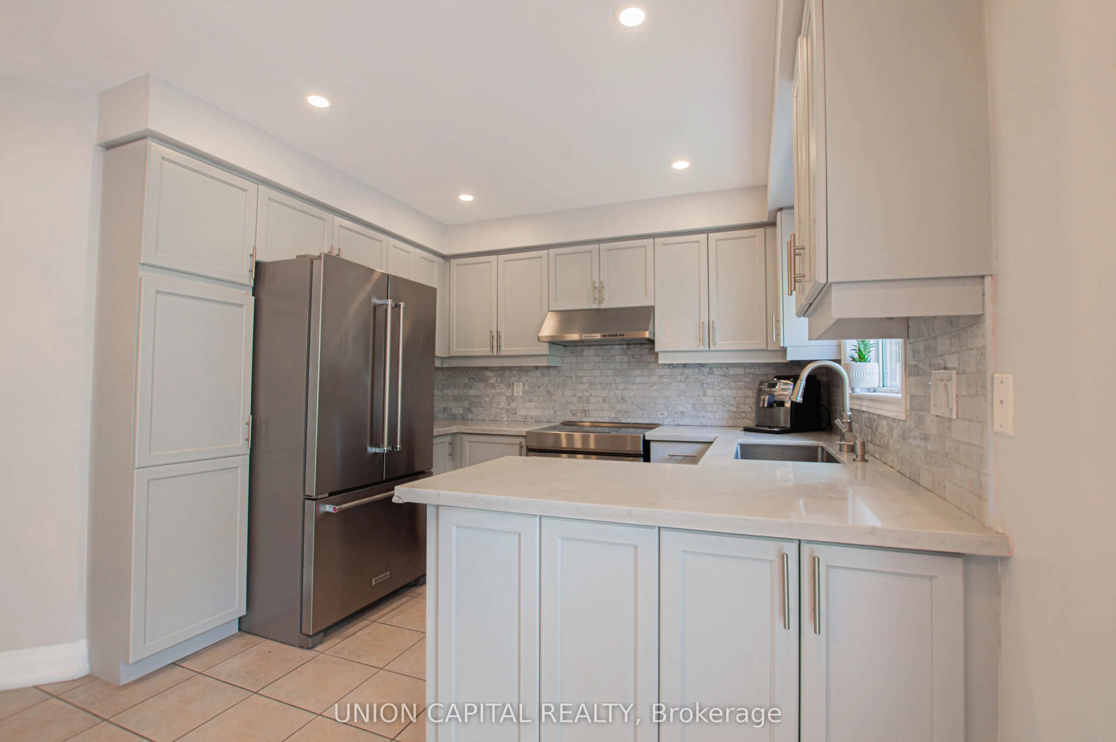 28 Sail Crescent