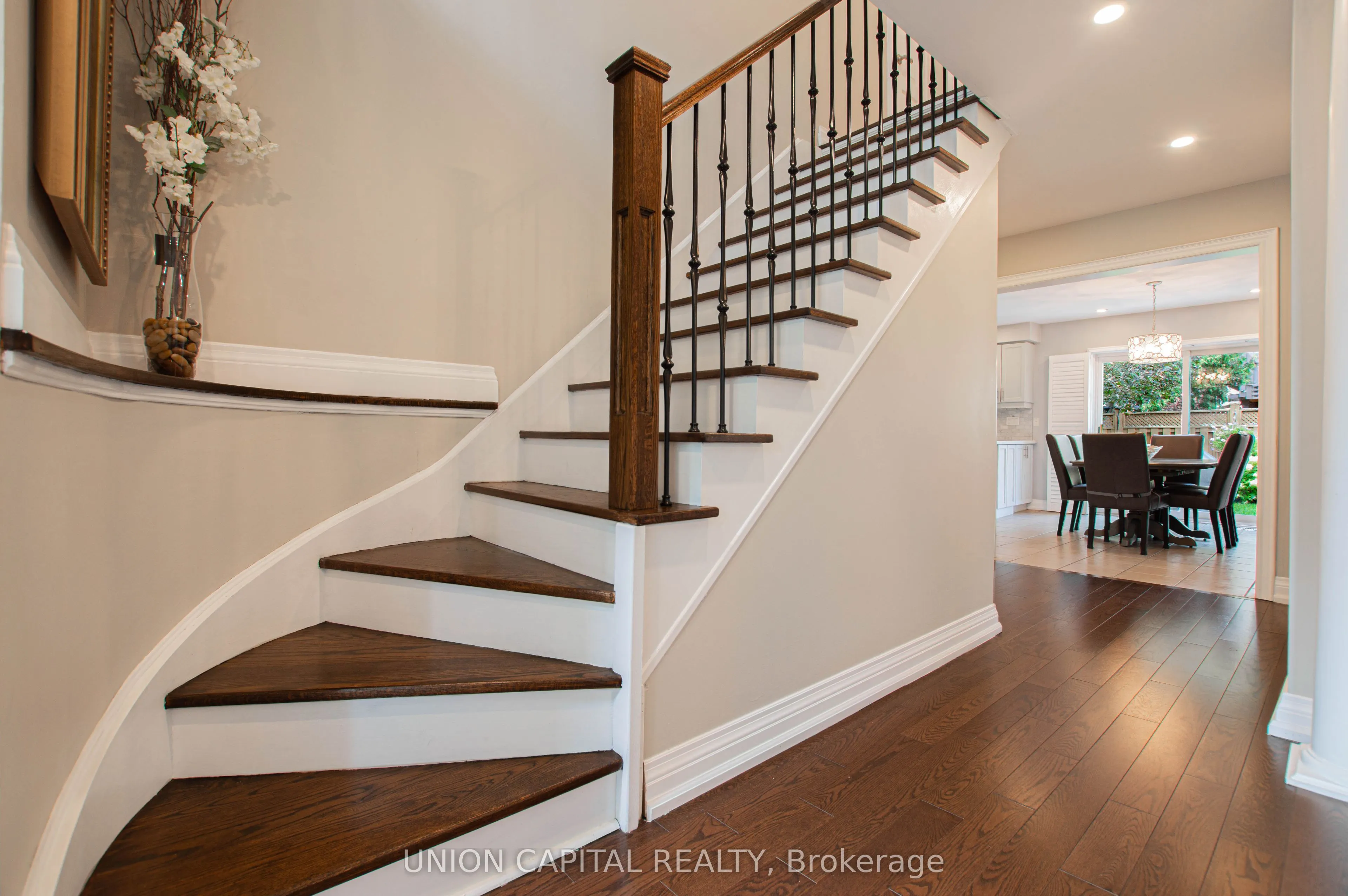 28 Sail Crescent