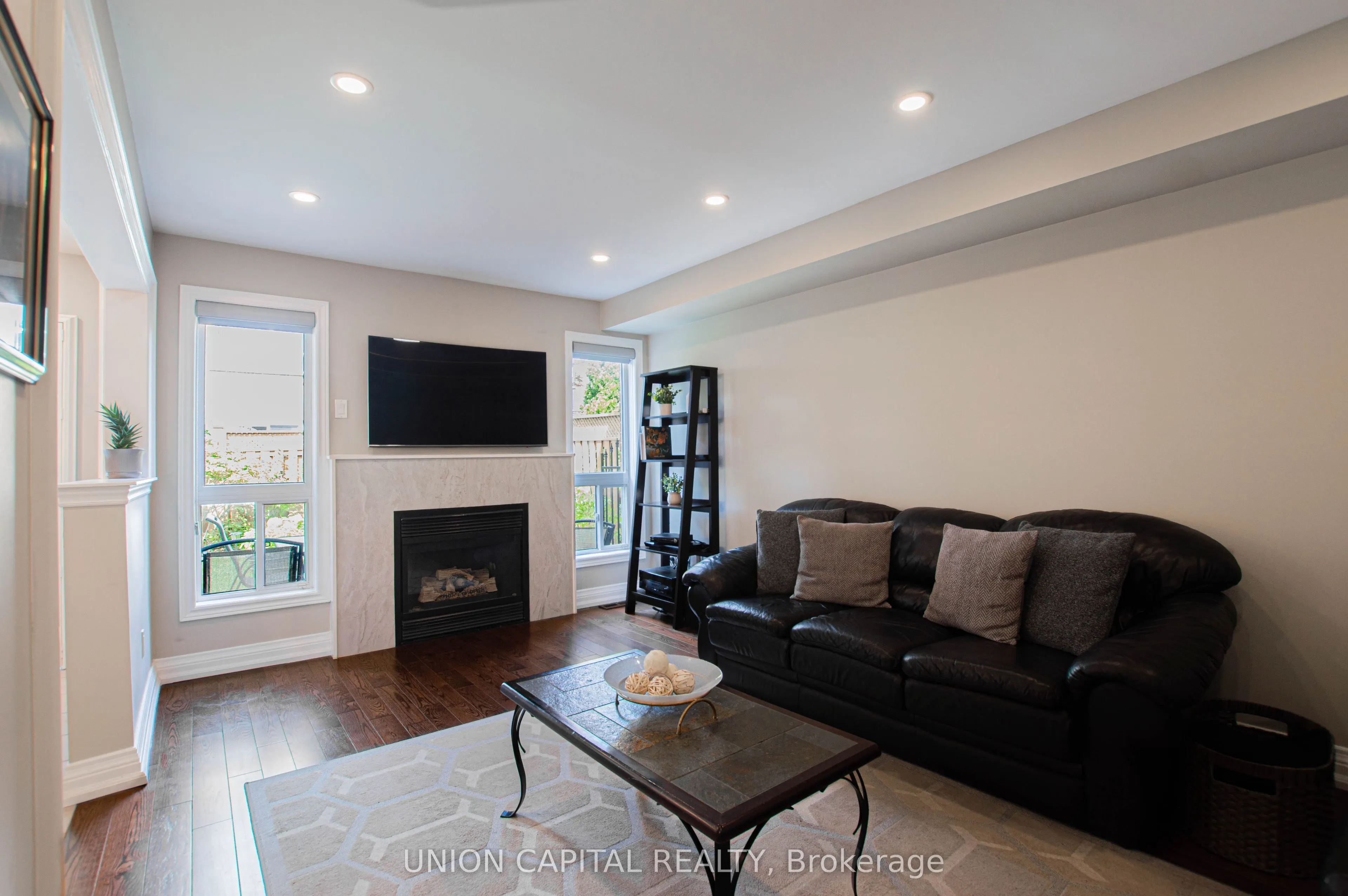 28 Sail Crescent