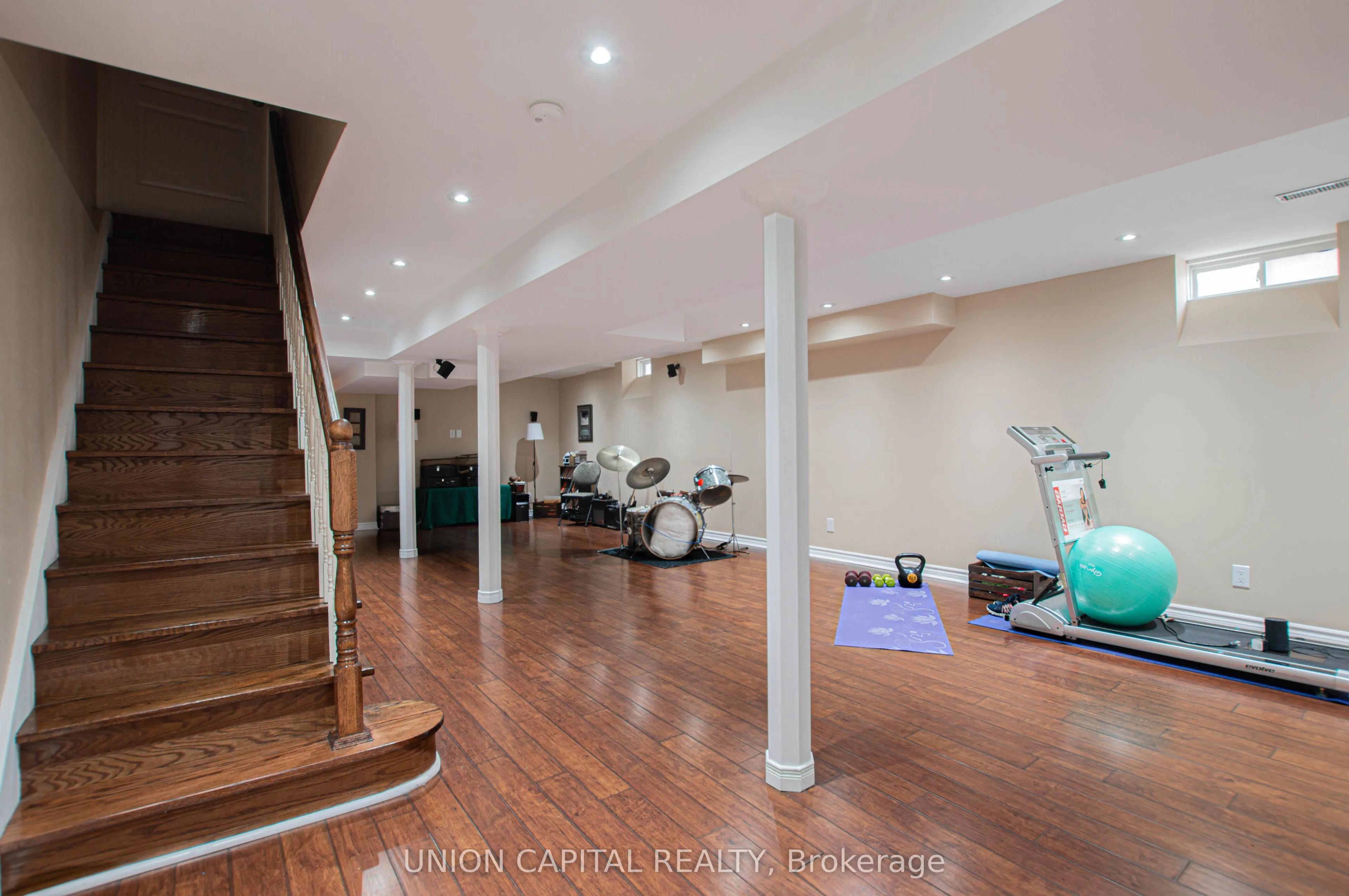 28 Sail Crescent