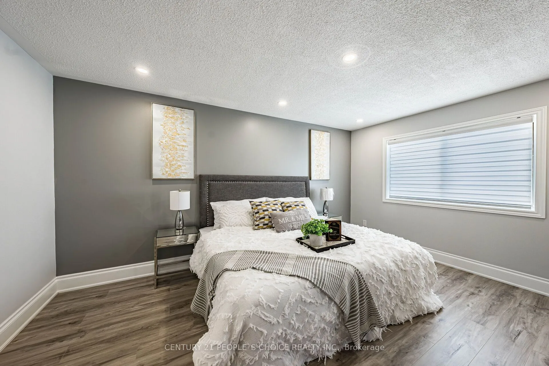 211 Wildberry Crescent