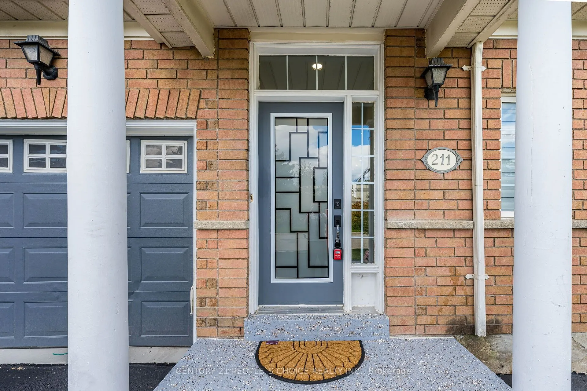 211 Wildberry Crescent