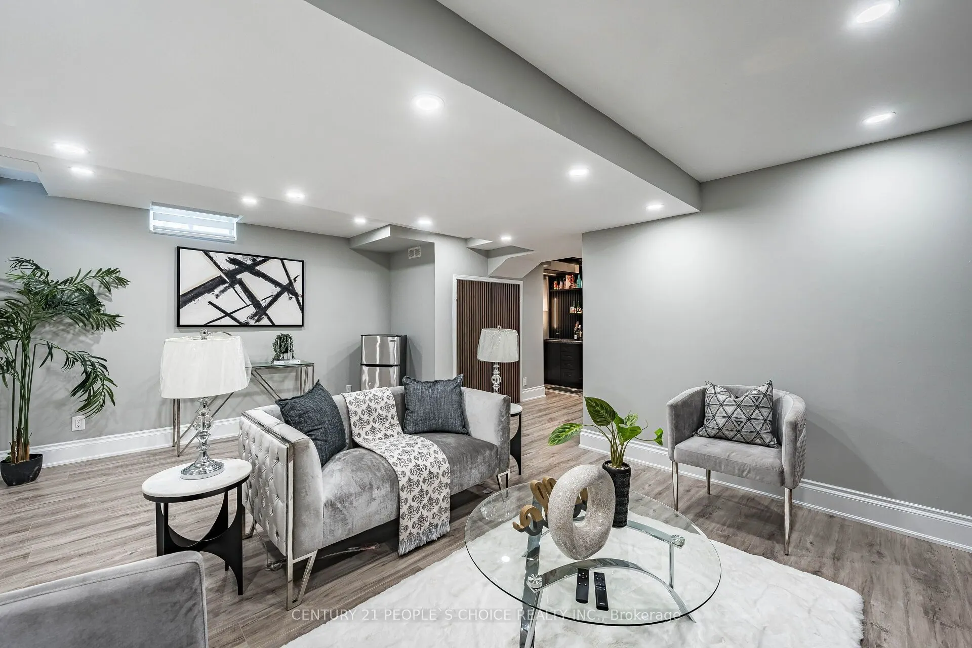 211 Wildberry Crescent