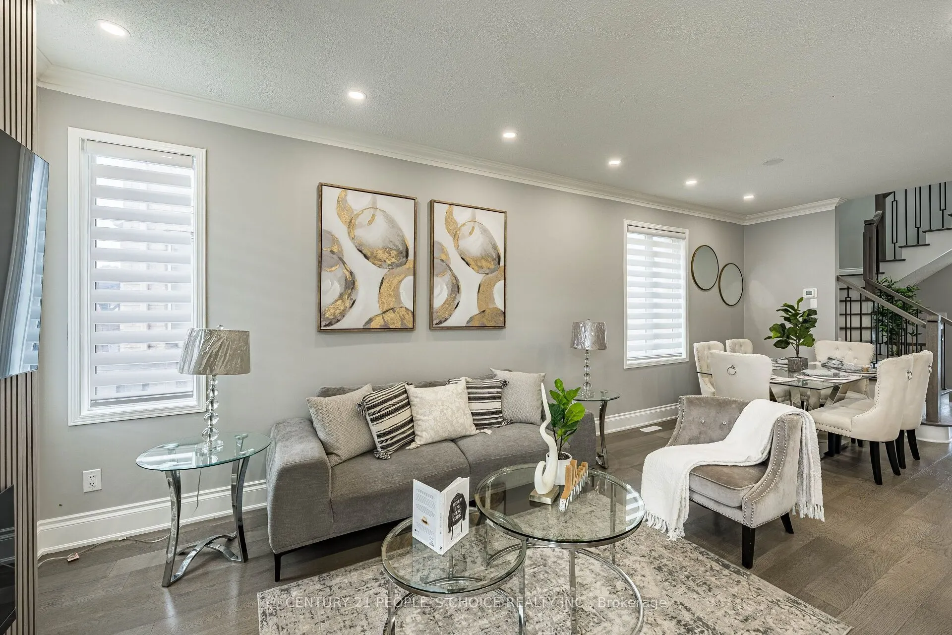 211 Wildberry Crescent