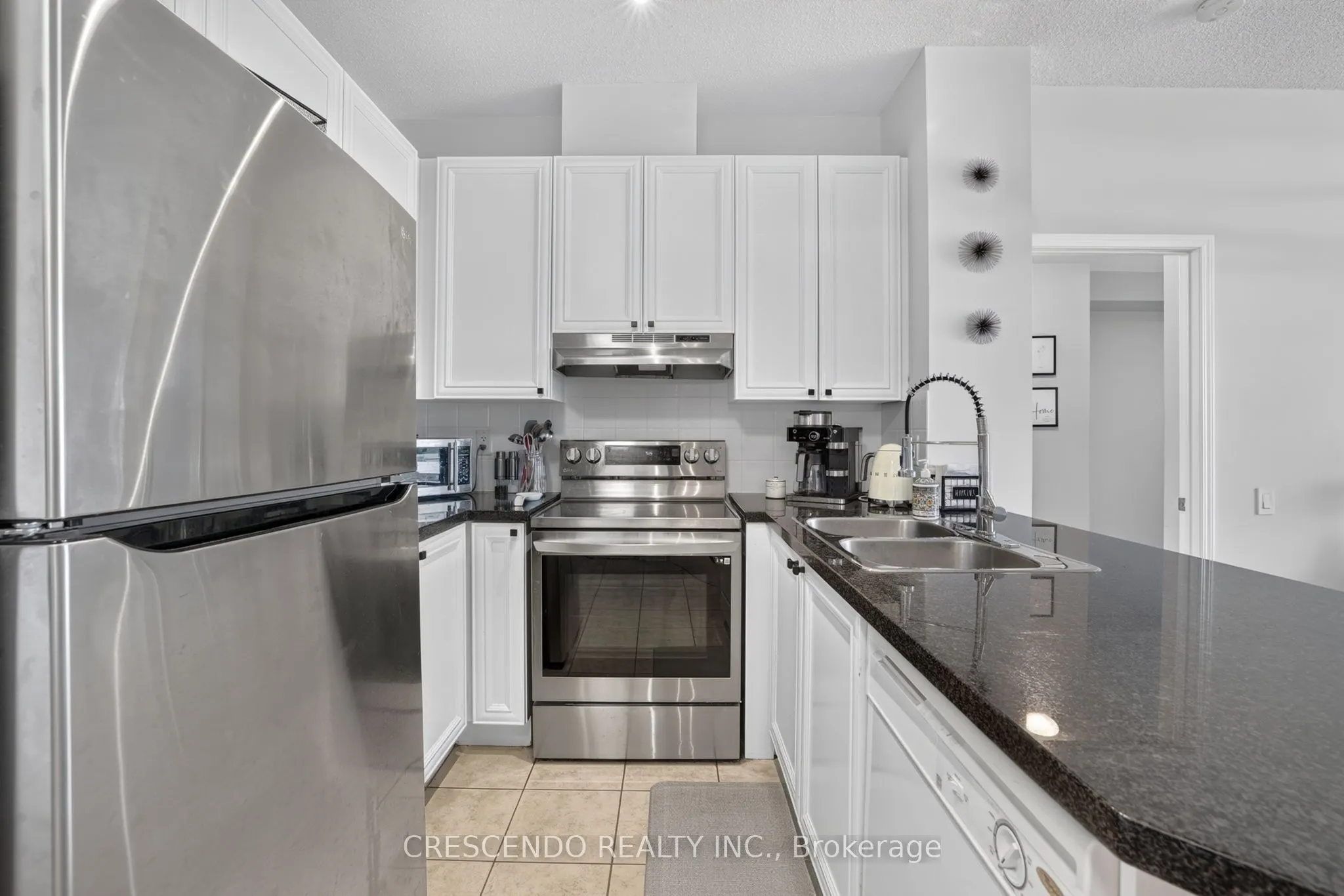 11121 Yonge Street #306