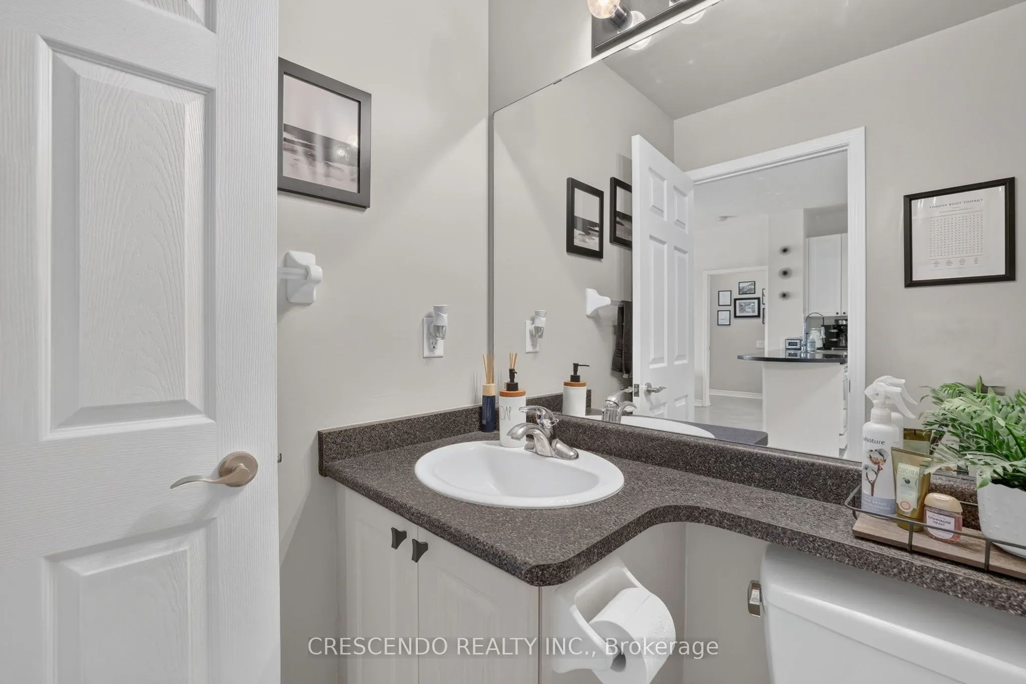 11121 Yonge Street #306