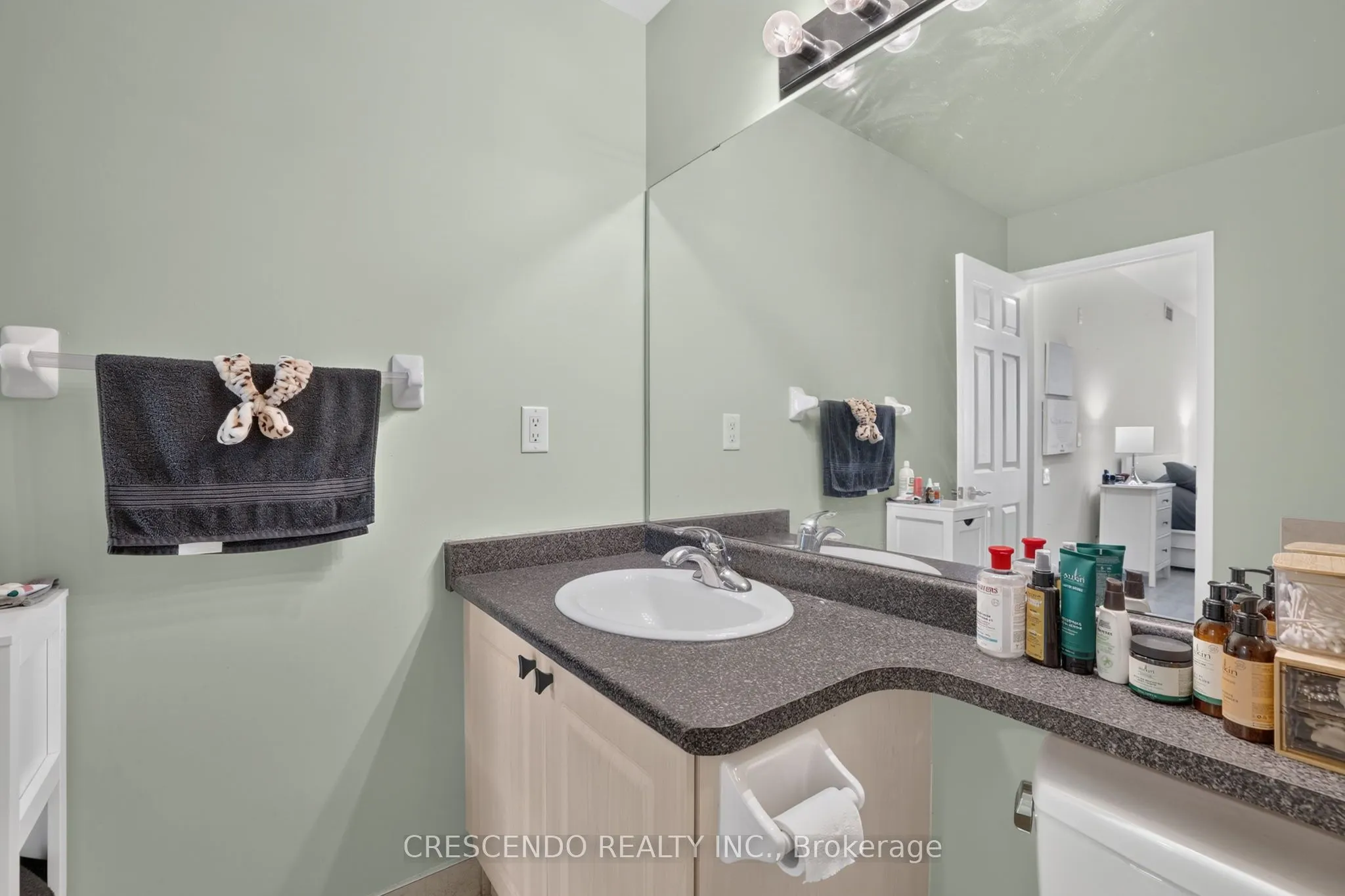 11121 Yonge Street #306