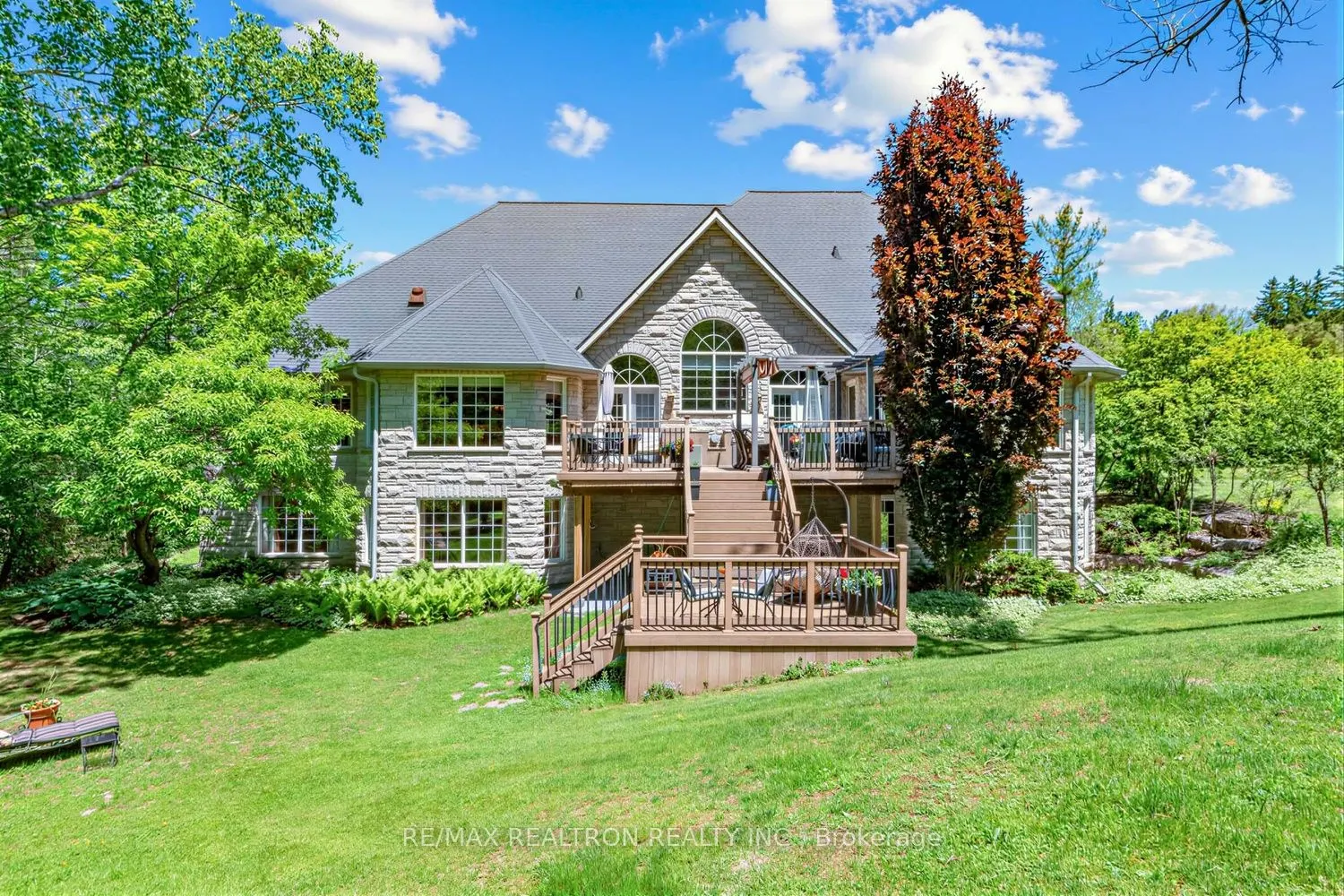 7 Gilbert Drive