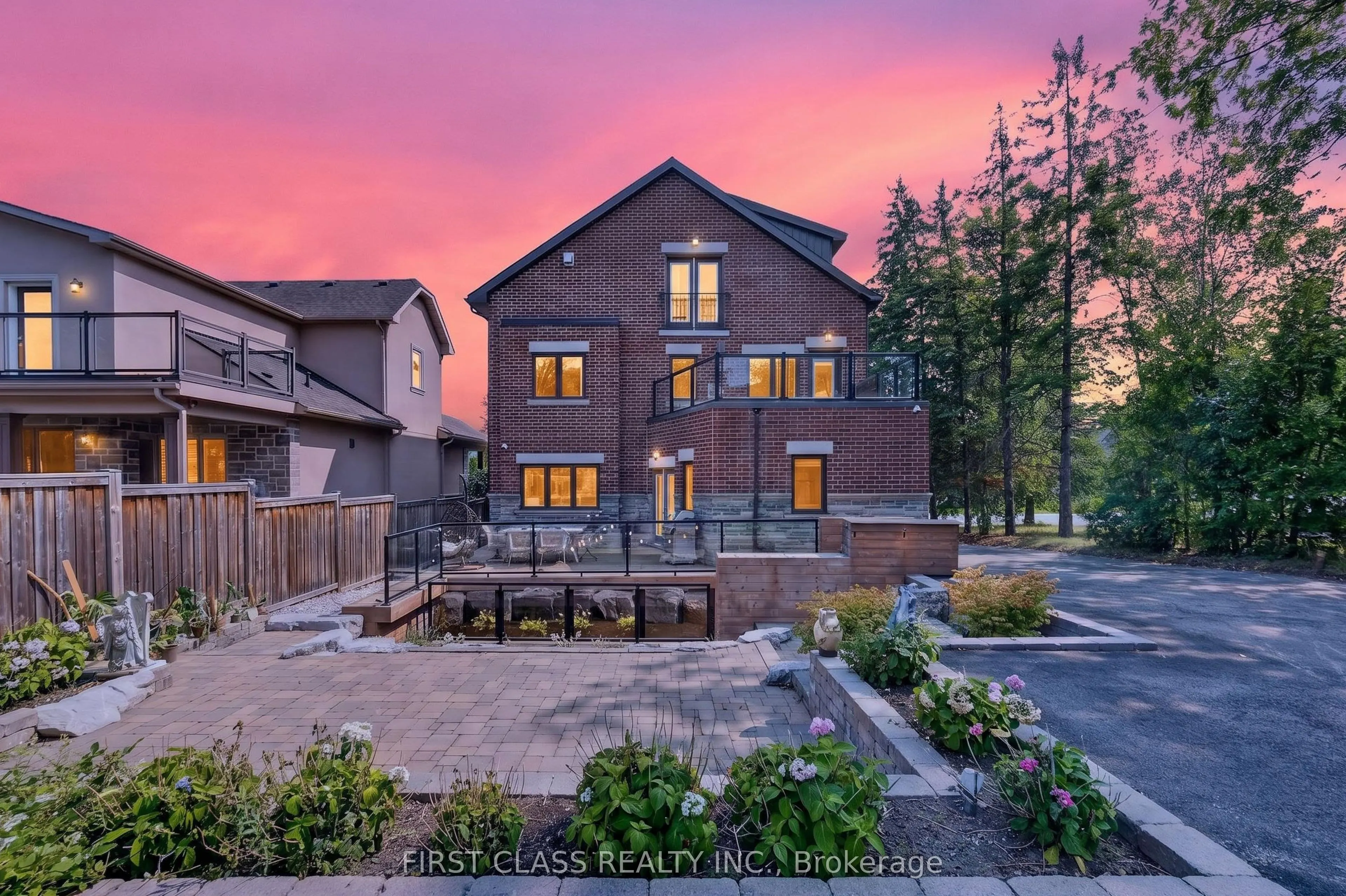 302 Brookside Road