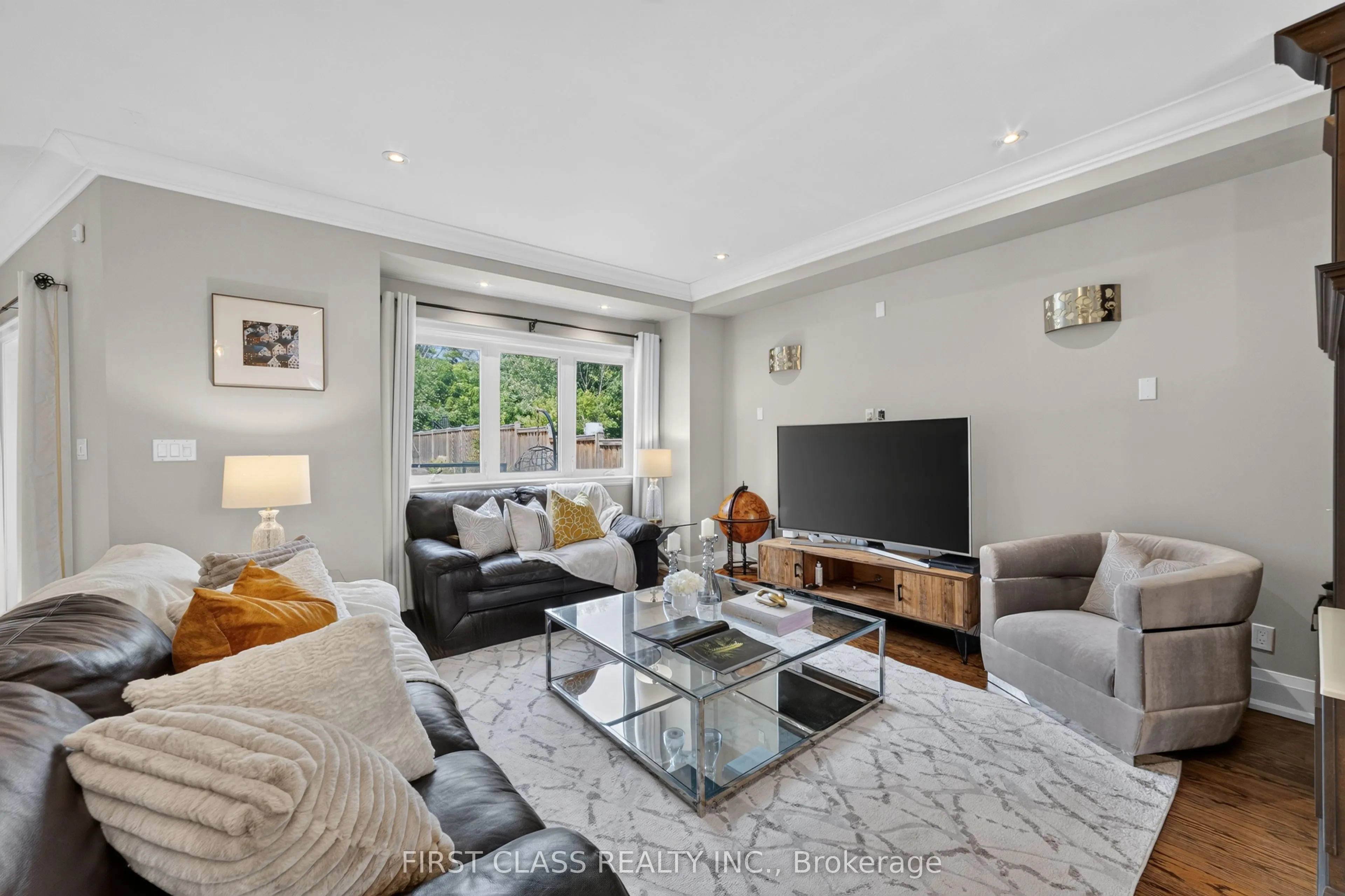 302 Brookside Road