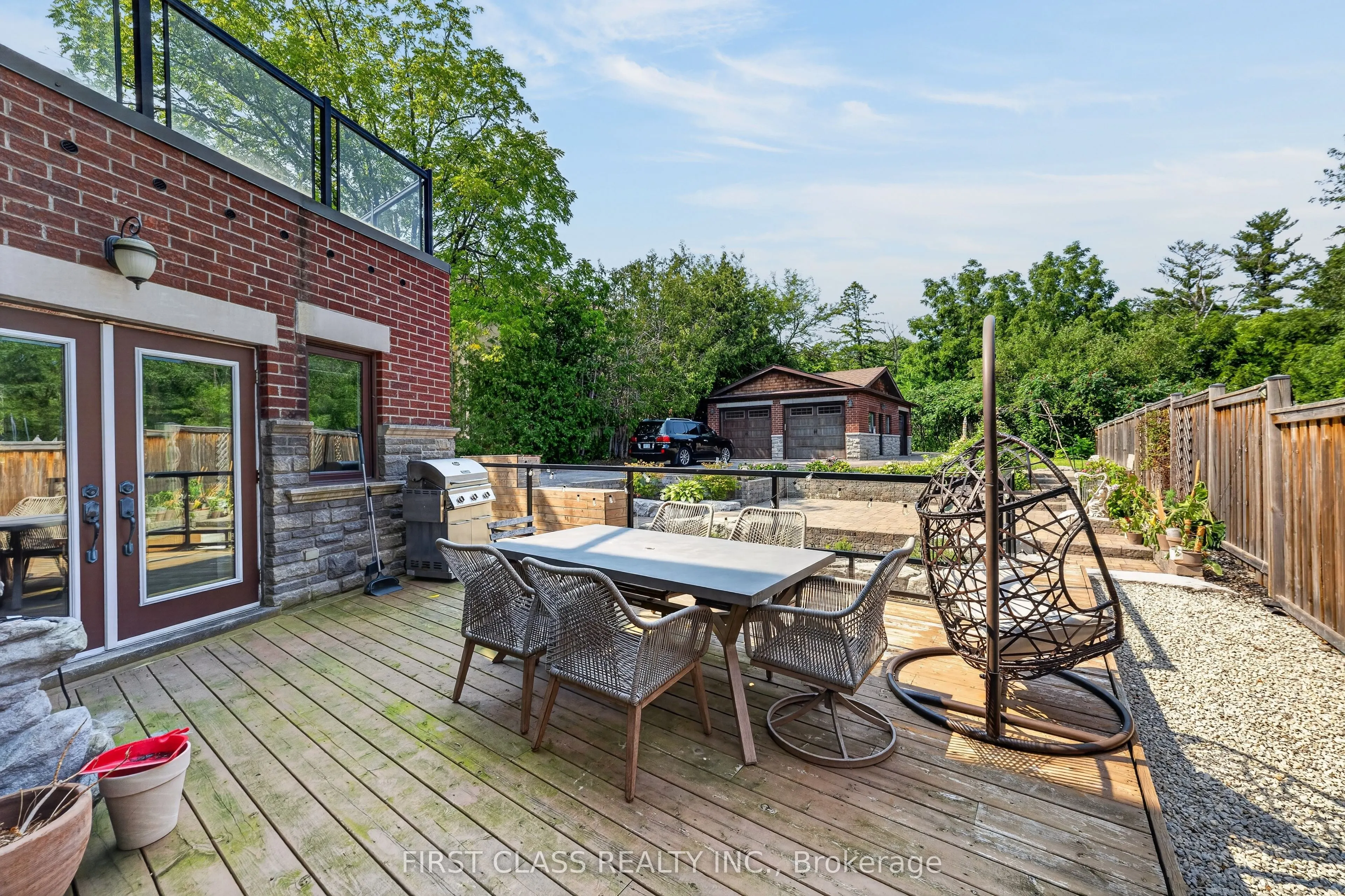 302 Brookside Road