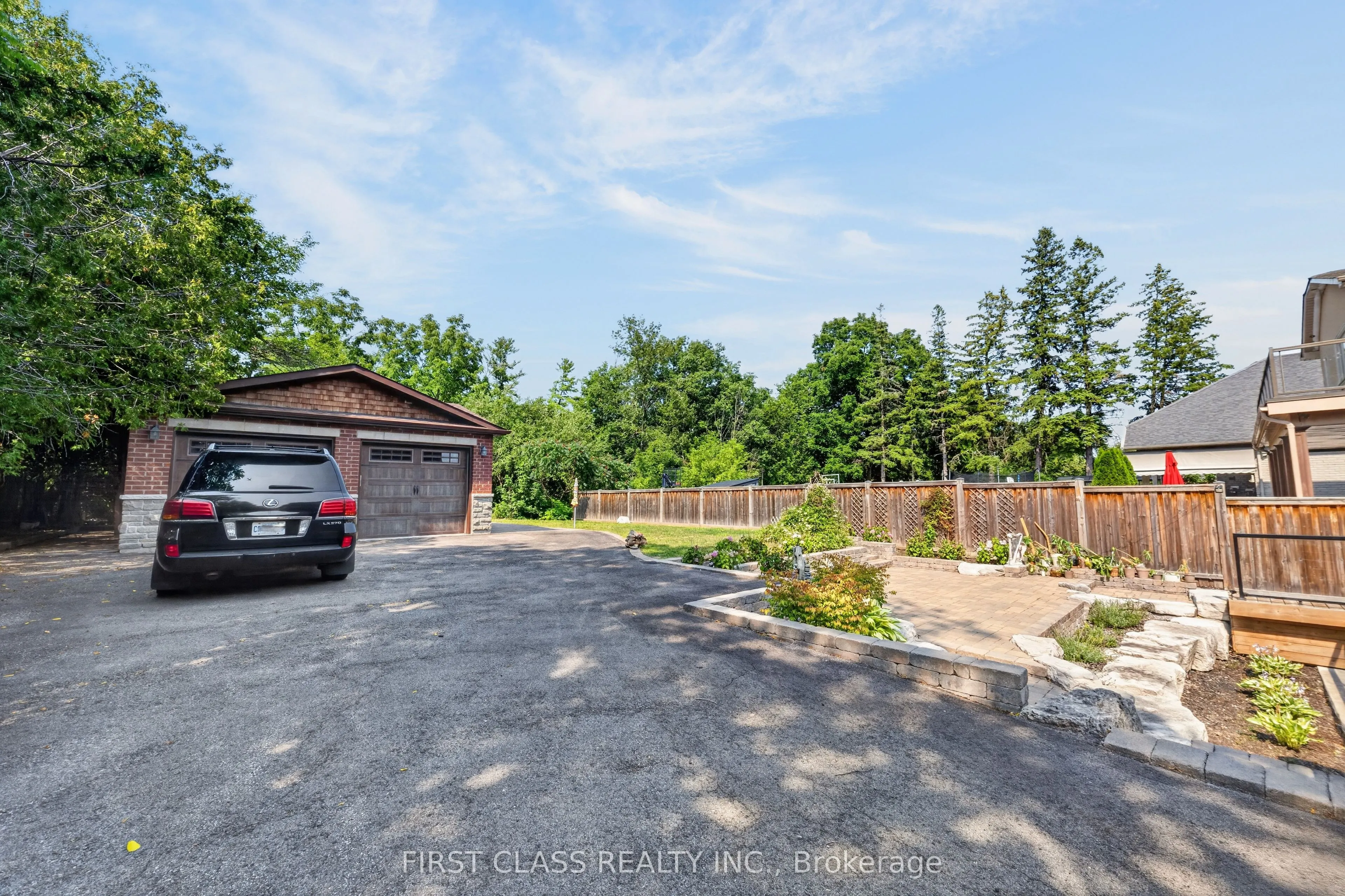302 Brookside Road