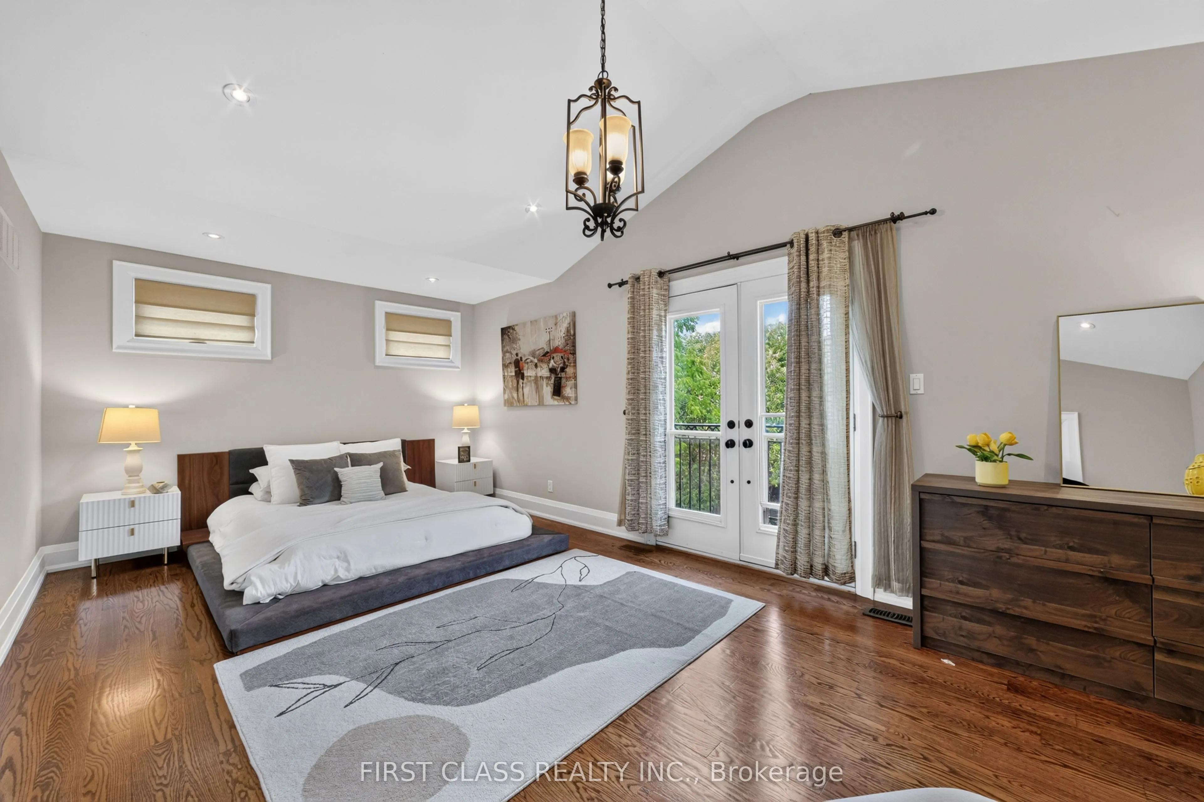 302 Brookside Road