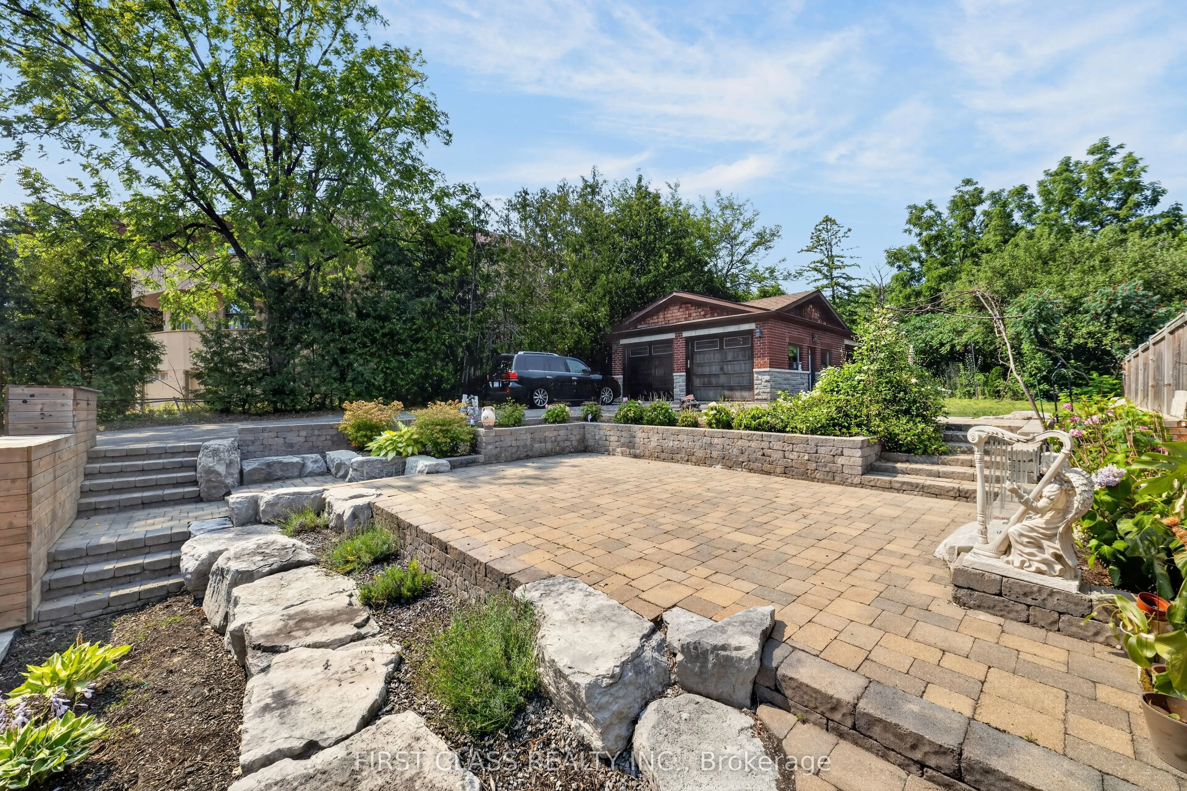 302 Brookside Road