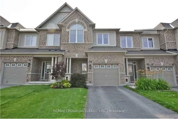 95 Thatcher Crescent