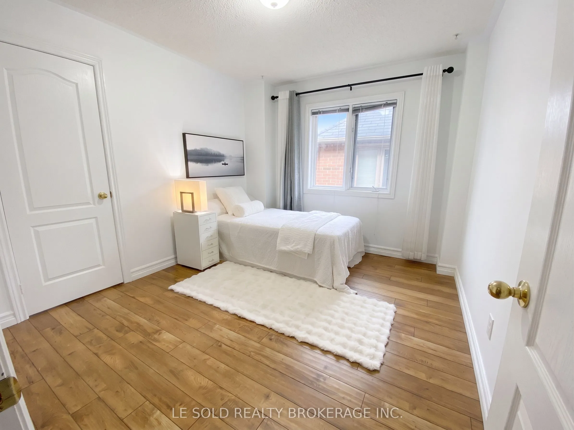 76 Larratt Lane