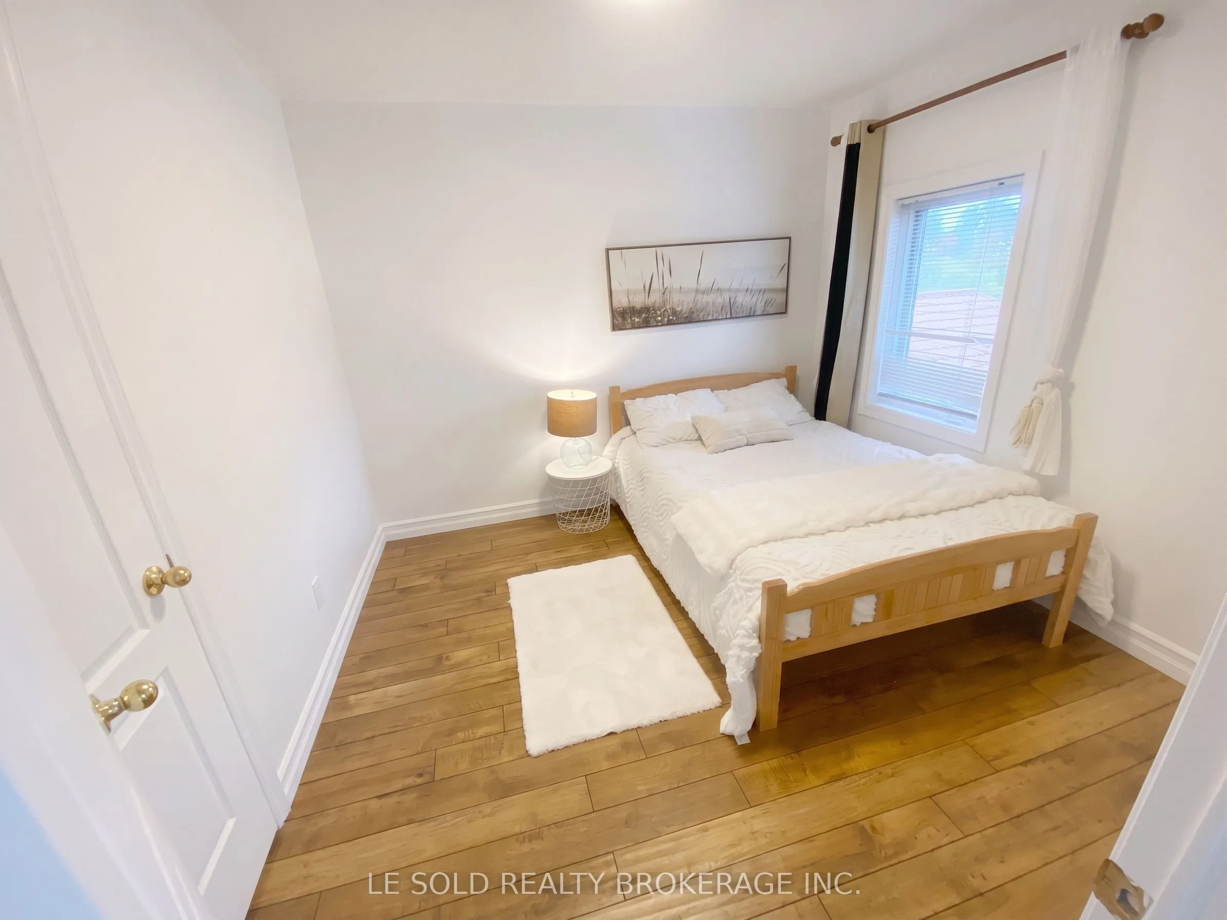 76 Larratt Lane