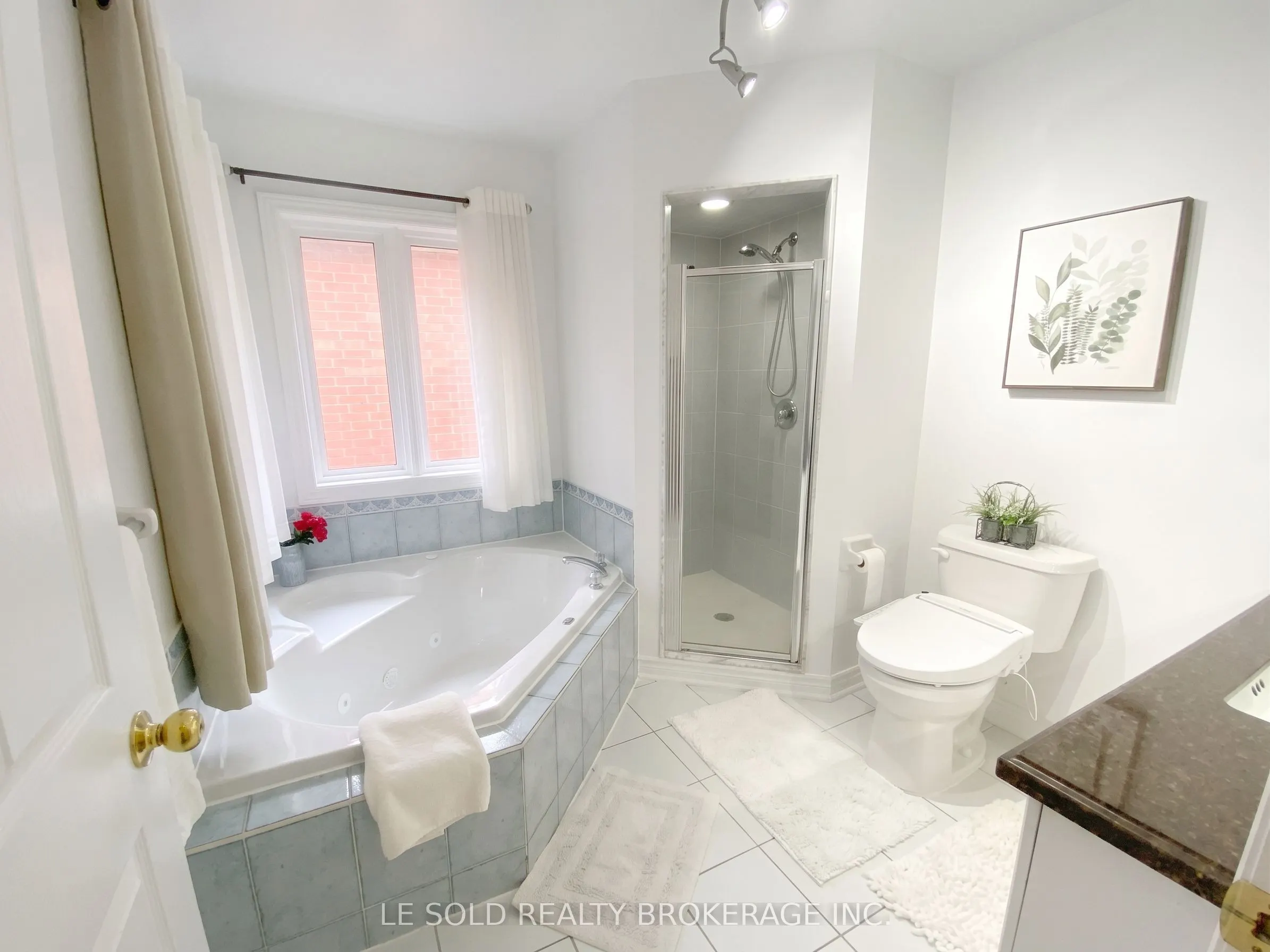 76 Larratt Lane