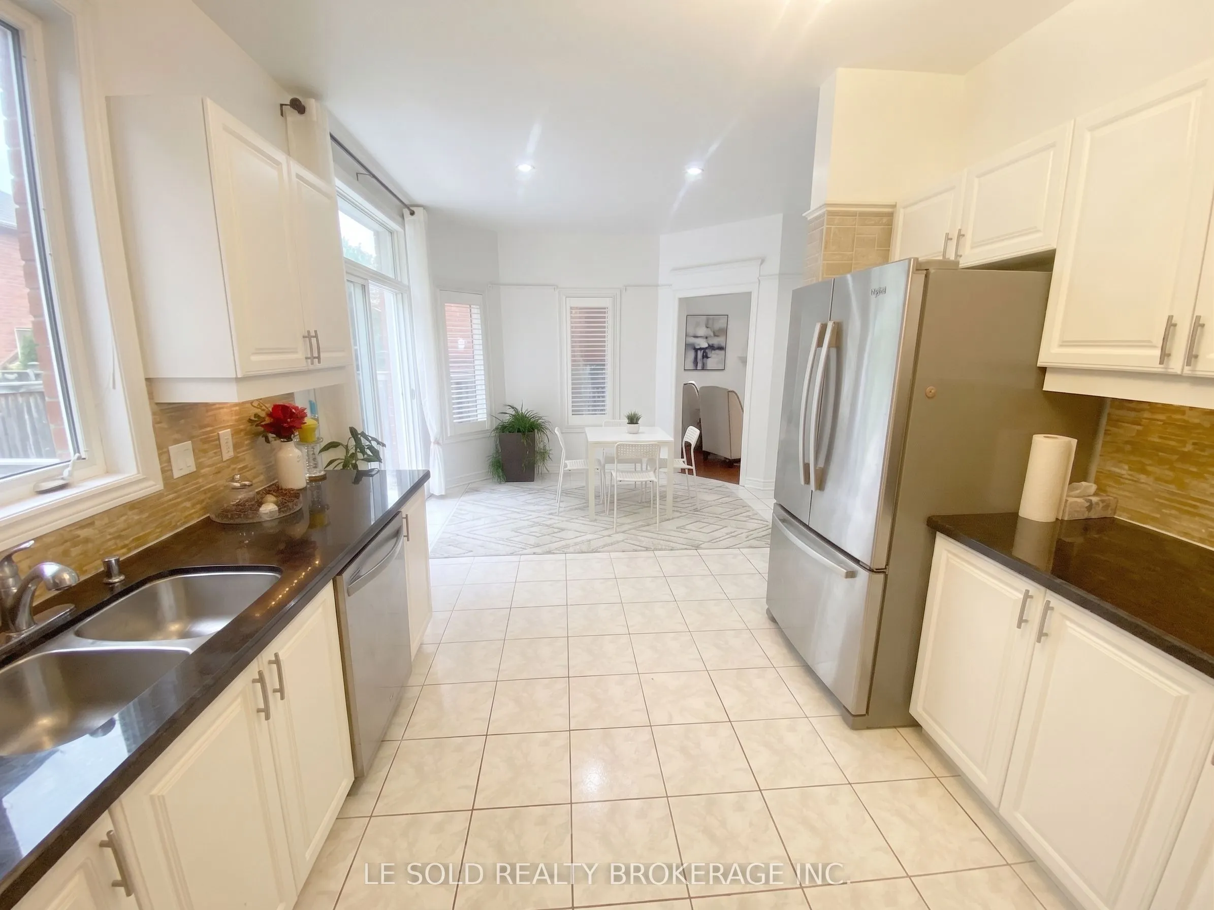 76 Larratt Lane