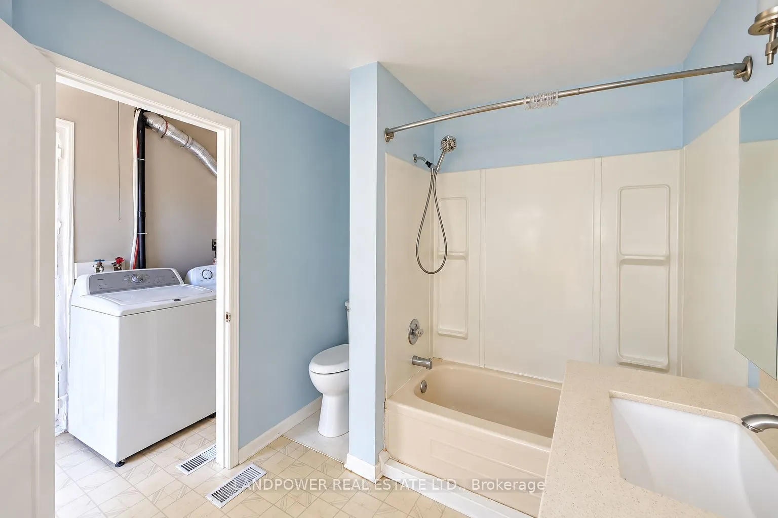 451 Ontario Street S #Main Floor