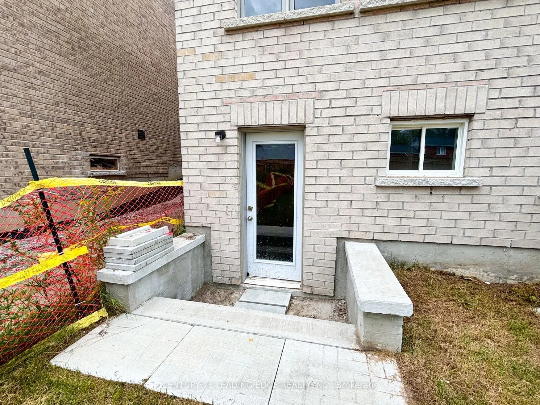 19 Wakefield Boulevard
