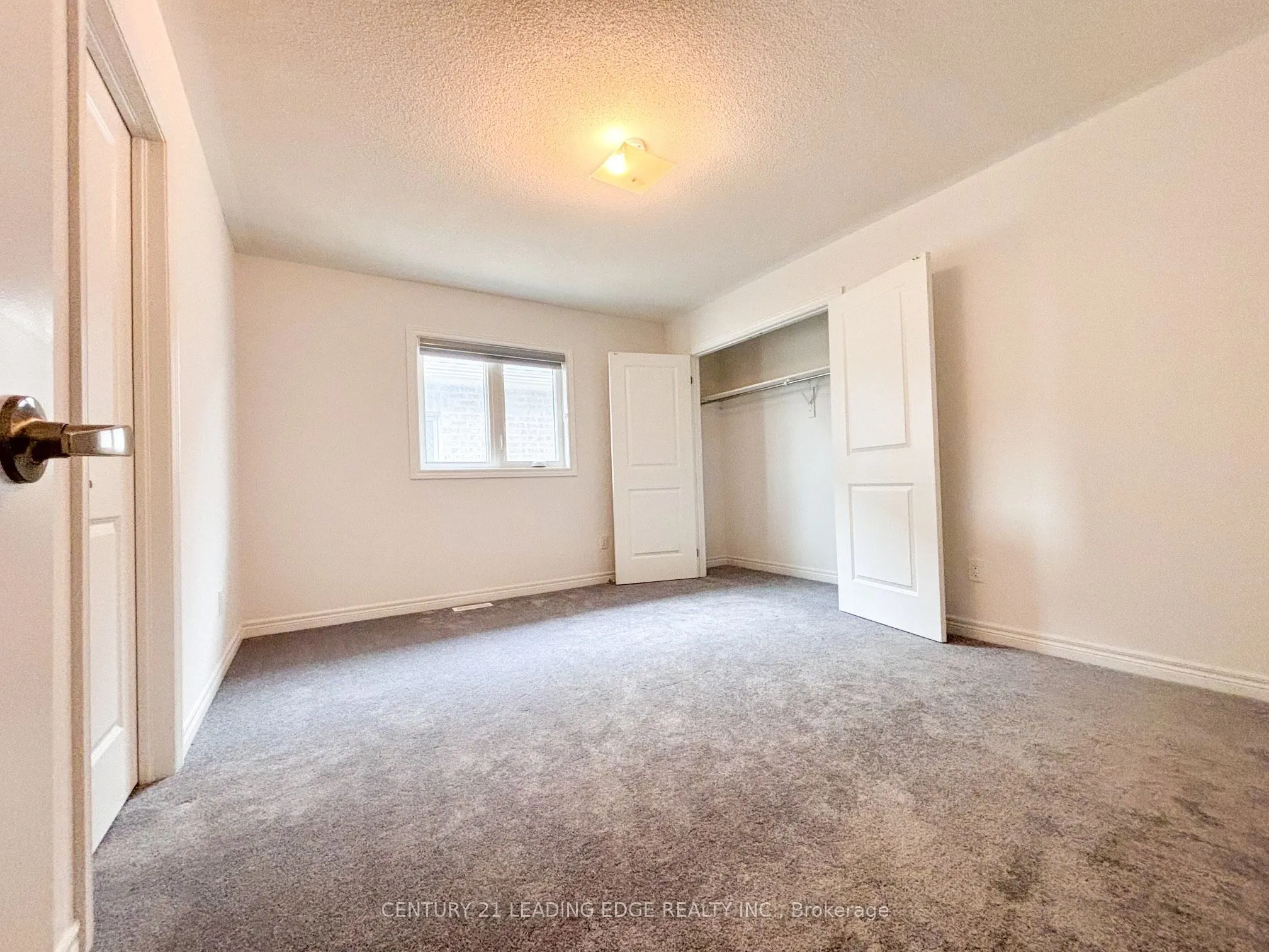 19 Wakefield Boulevard