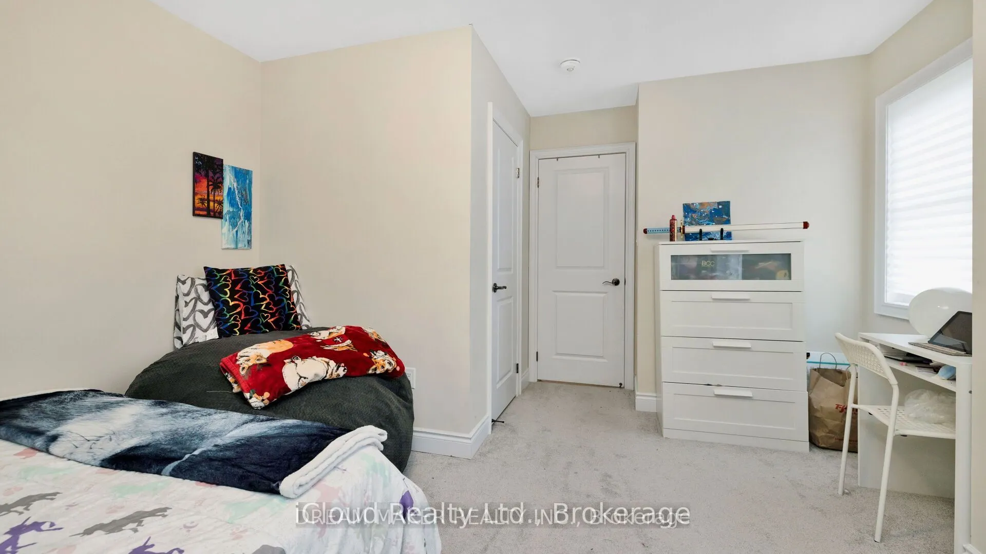 73 Lorne Thomas Place