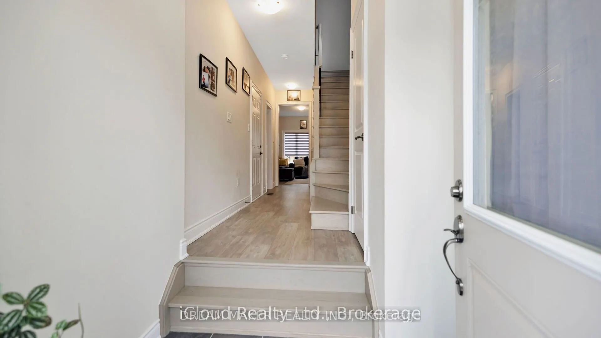 73 Lorne Thomas Place