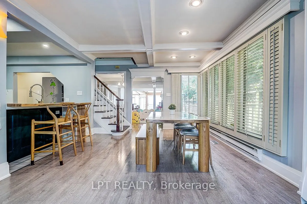 38 Metropolitan Crescent