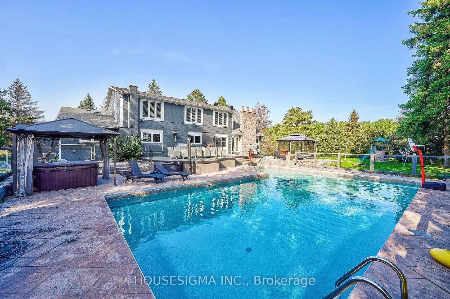 95 Cavell Avenue
