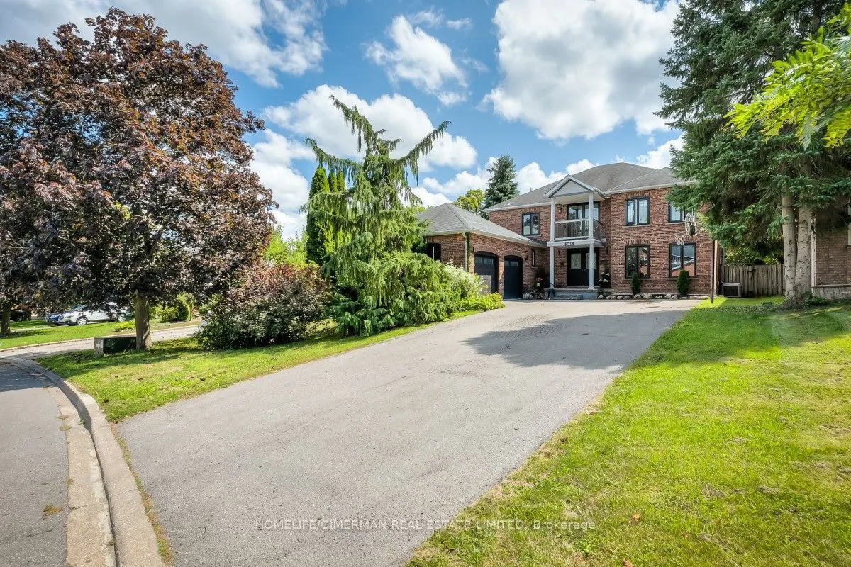 365 Kennedy Street W