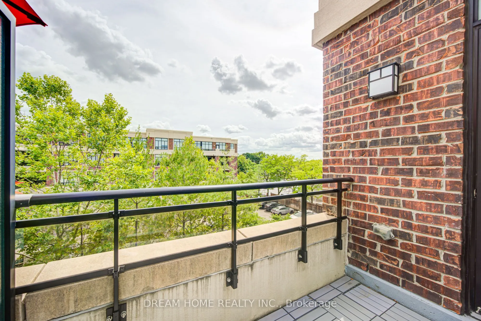 2396 Major Mackenzie Drive #322