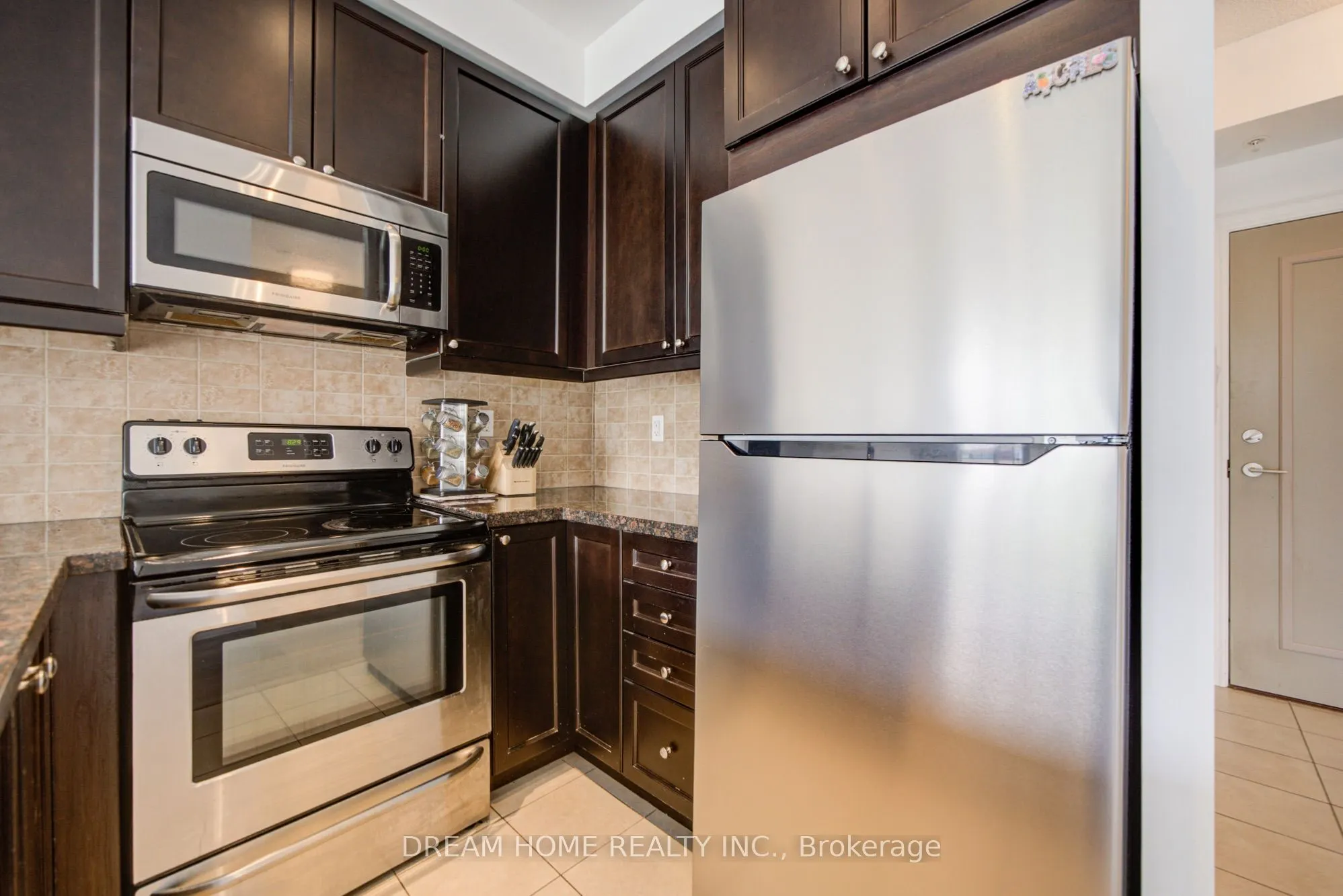 2396 Major Mackenzie Drive #322