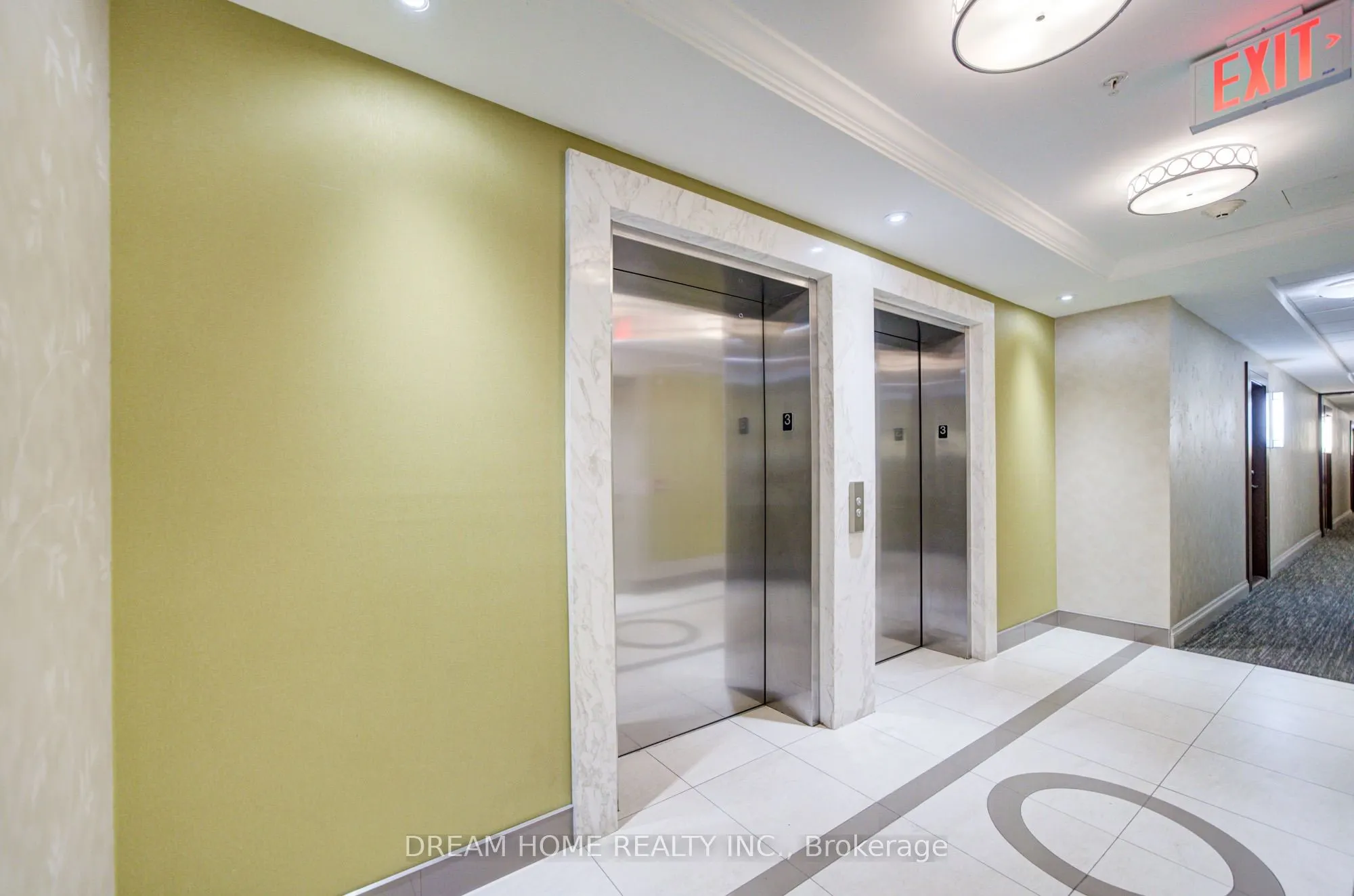 2396 Major Mackenzie Drive #322
